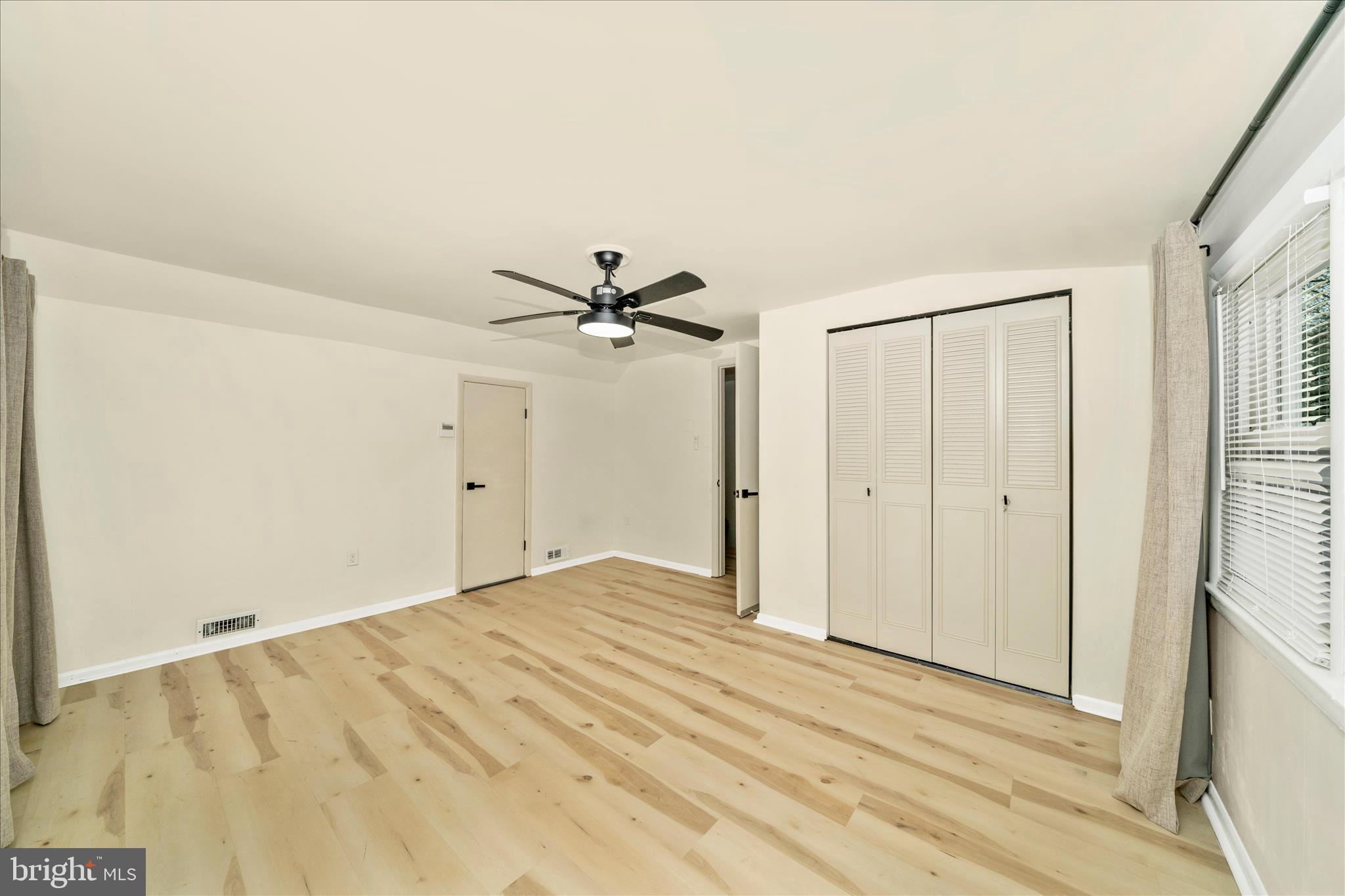 HOLLYWOOD PARK - Residential