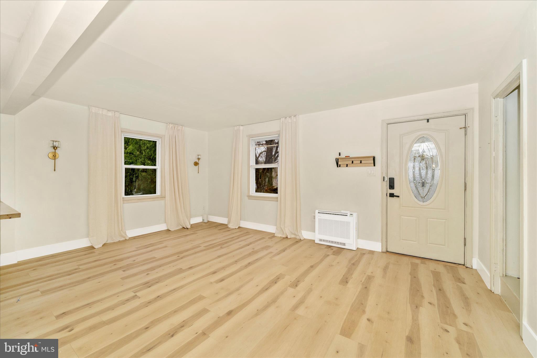 HOLLYWOOD PARK - Residential