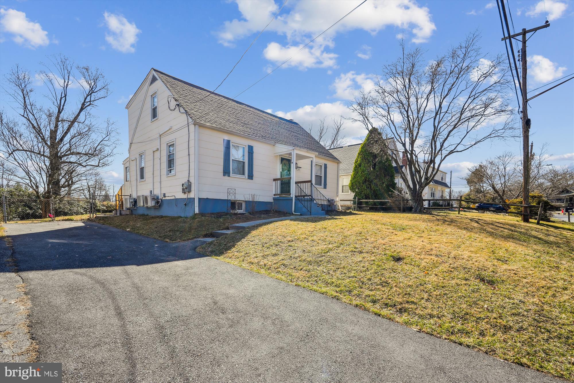 HOLLYWOOD PARK - Residential