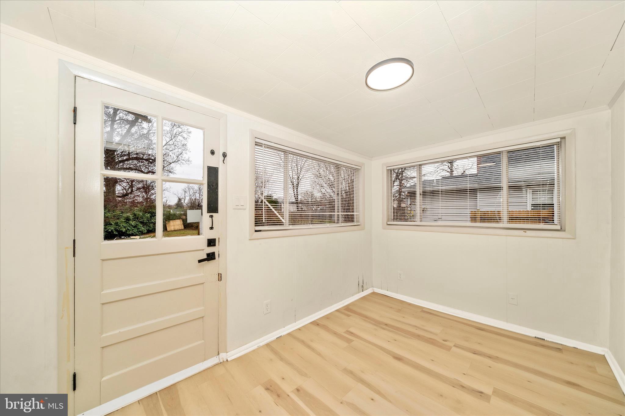 HOLLYWOOD PARK - Residential