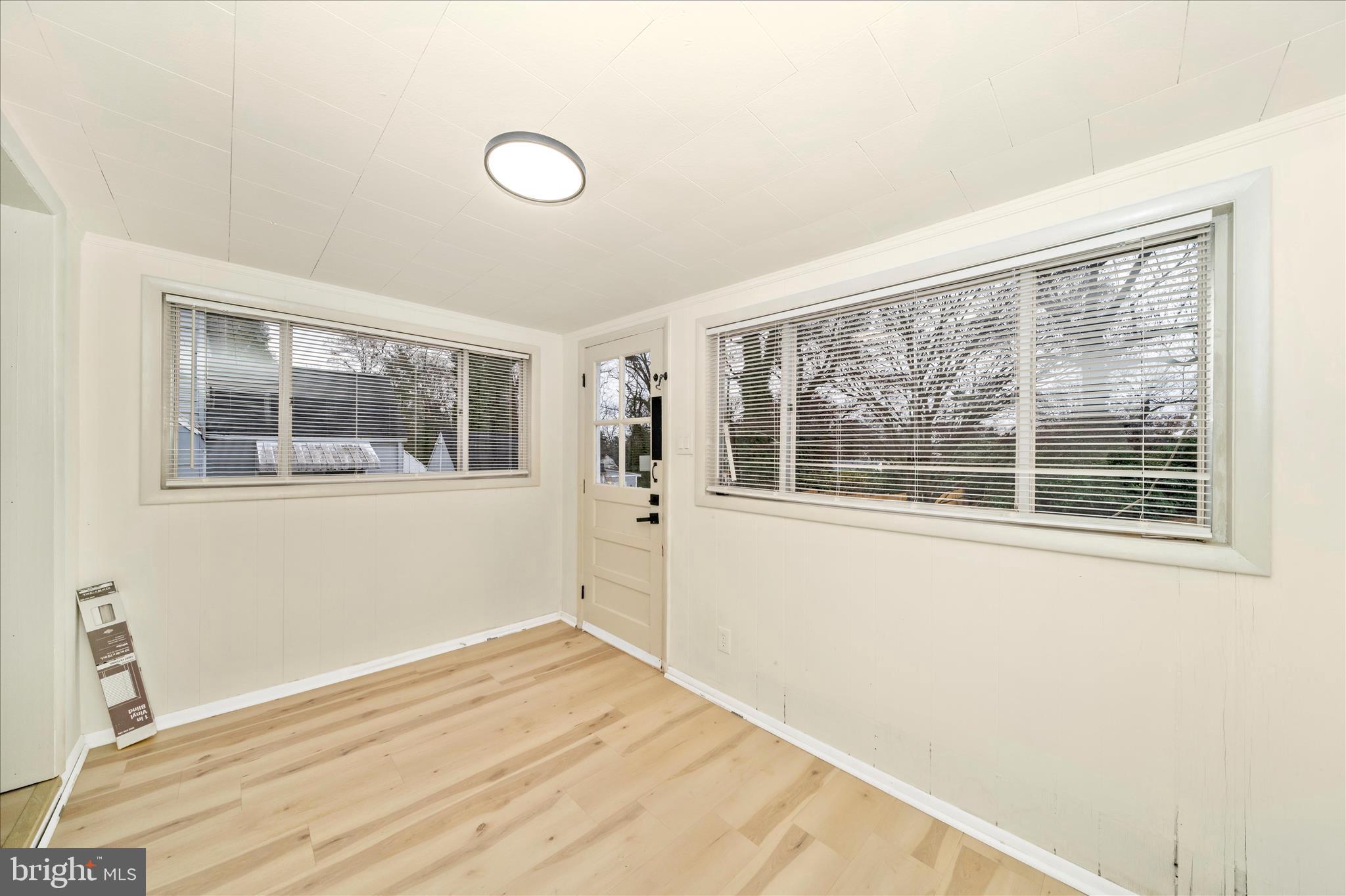 HOLLYWOOD PARK - Residential