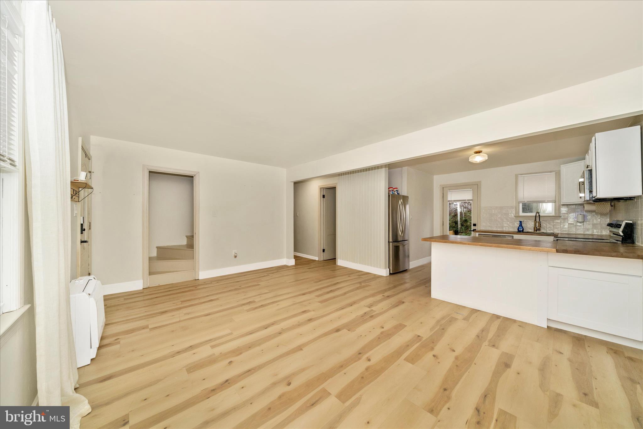 HOLLYWOOD PARK - Residential