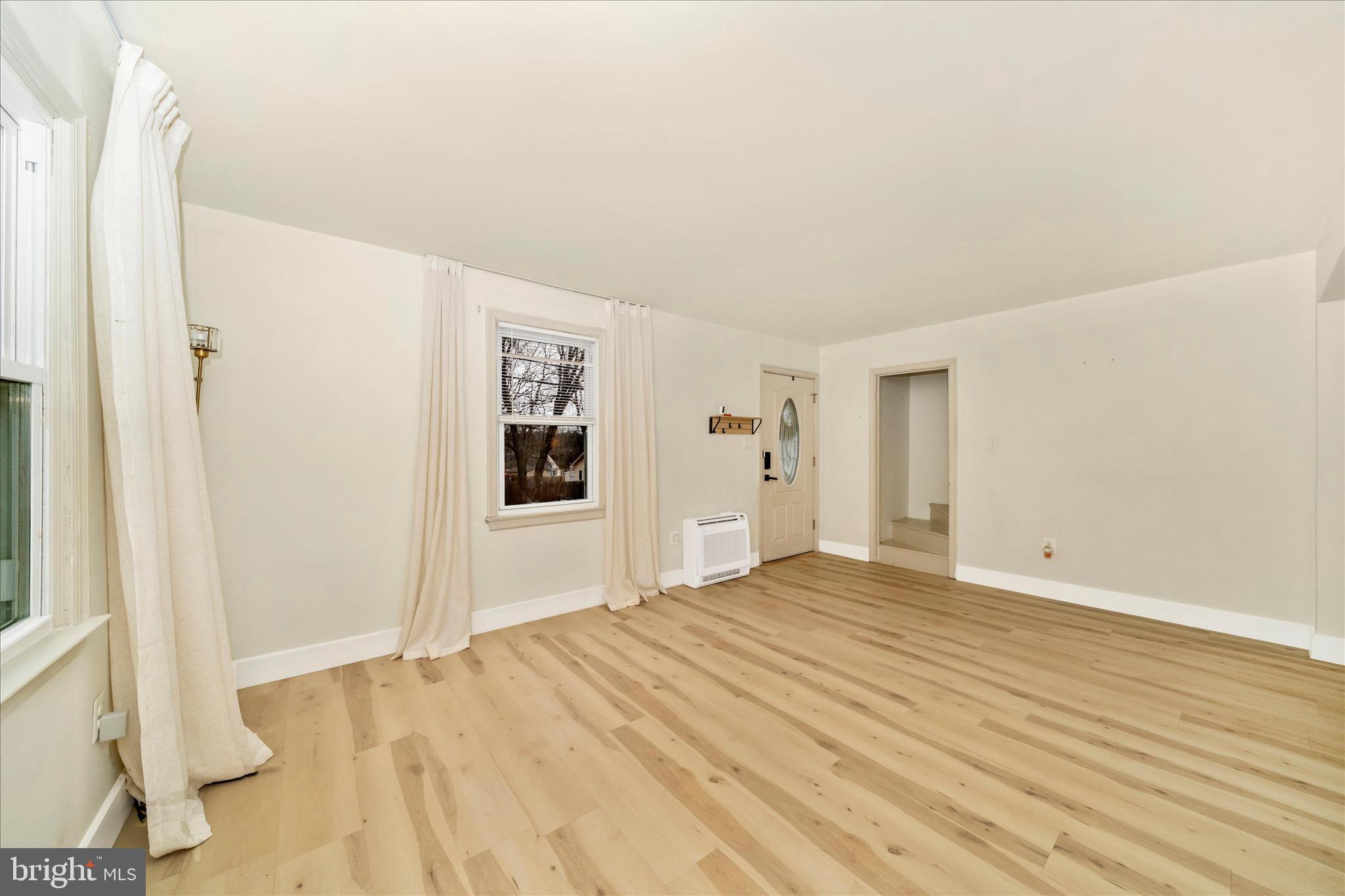 HOLLYWOOD PARK - Residential