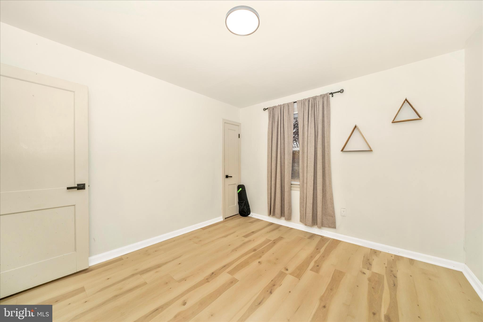 HOLLYWOOD PARK - Residential