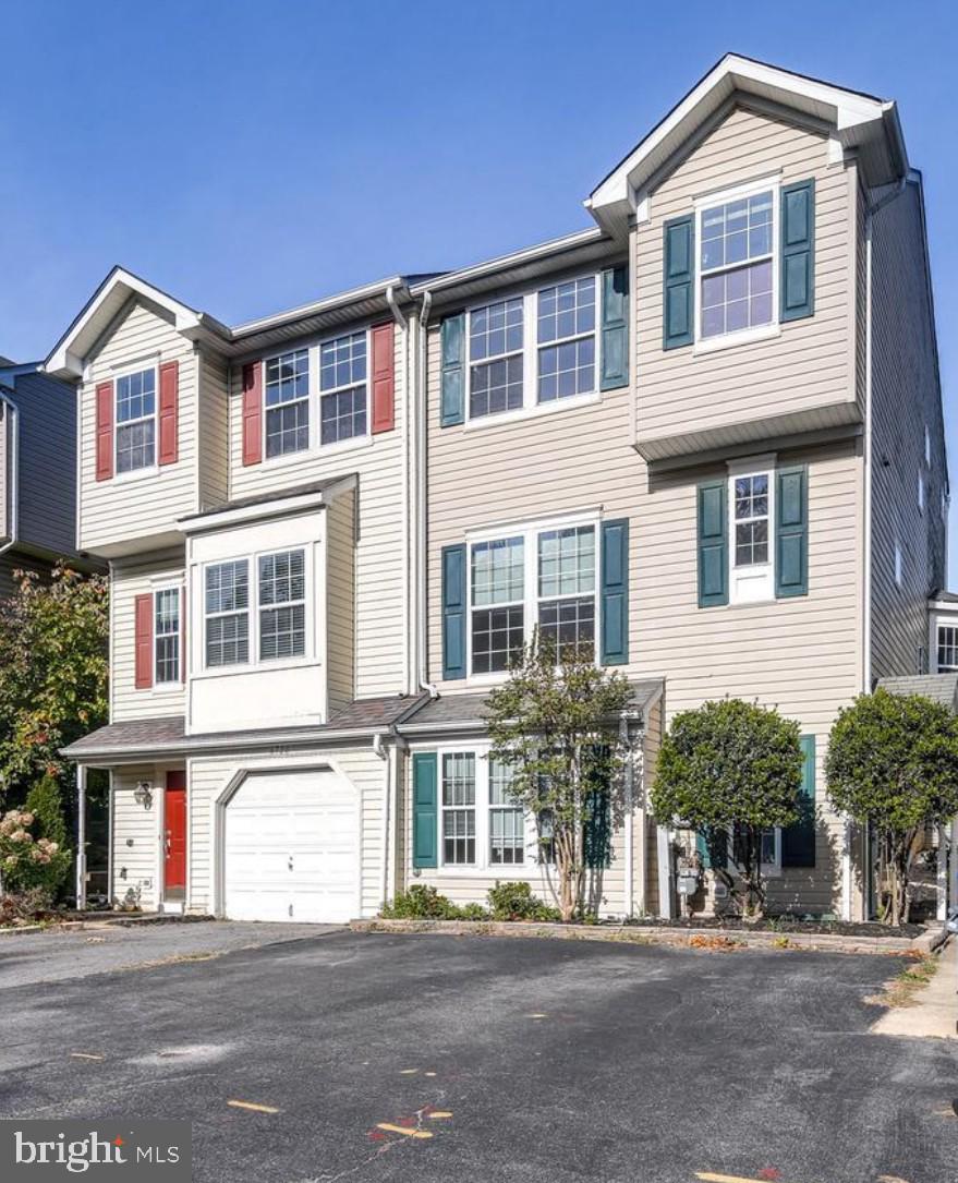 HARWOOD PARK - Residential Lease