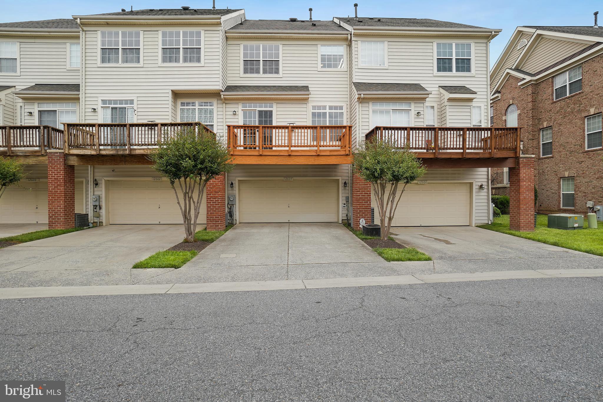 RETREAT AT FAIRWOOD TOWN - Residential