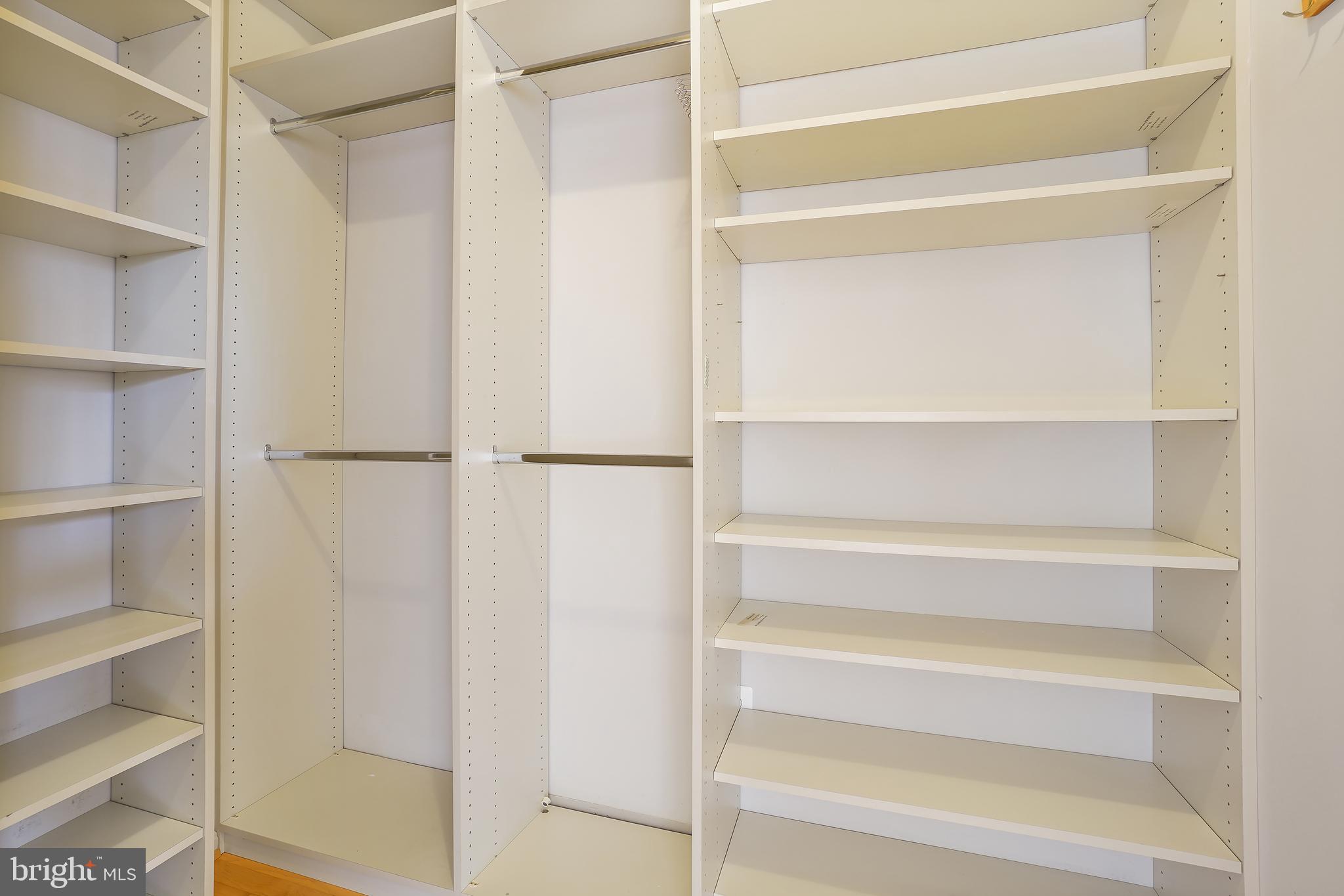 RETREAT AT FAIRWOOD TOWN - Residential