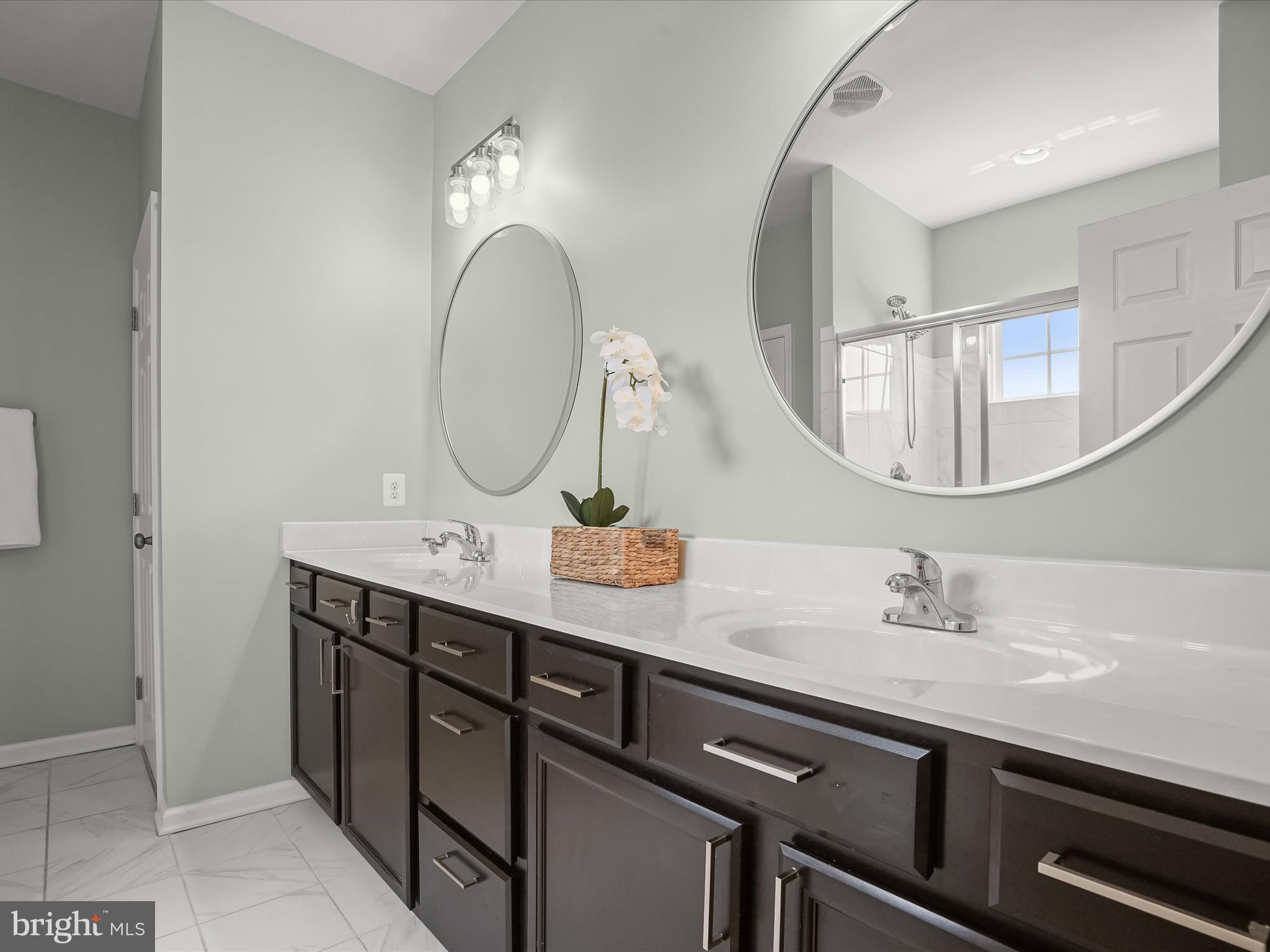 MAYFAIR - Residential