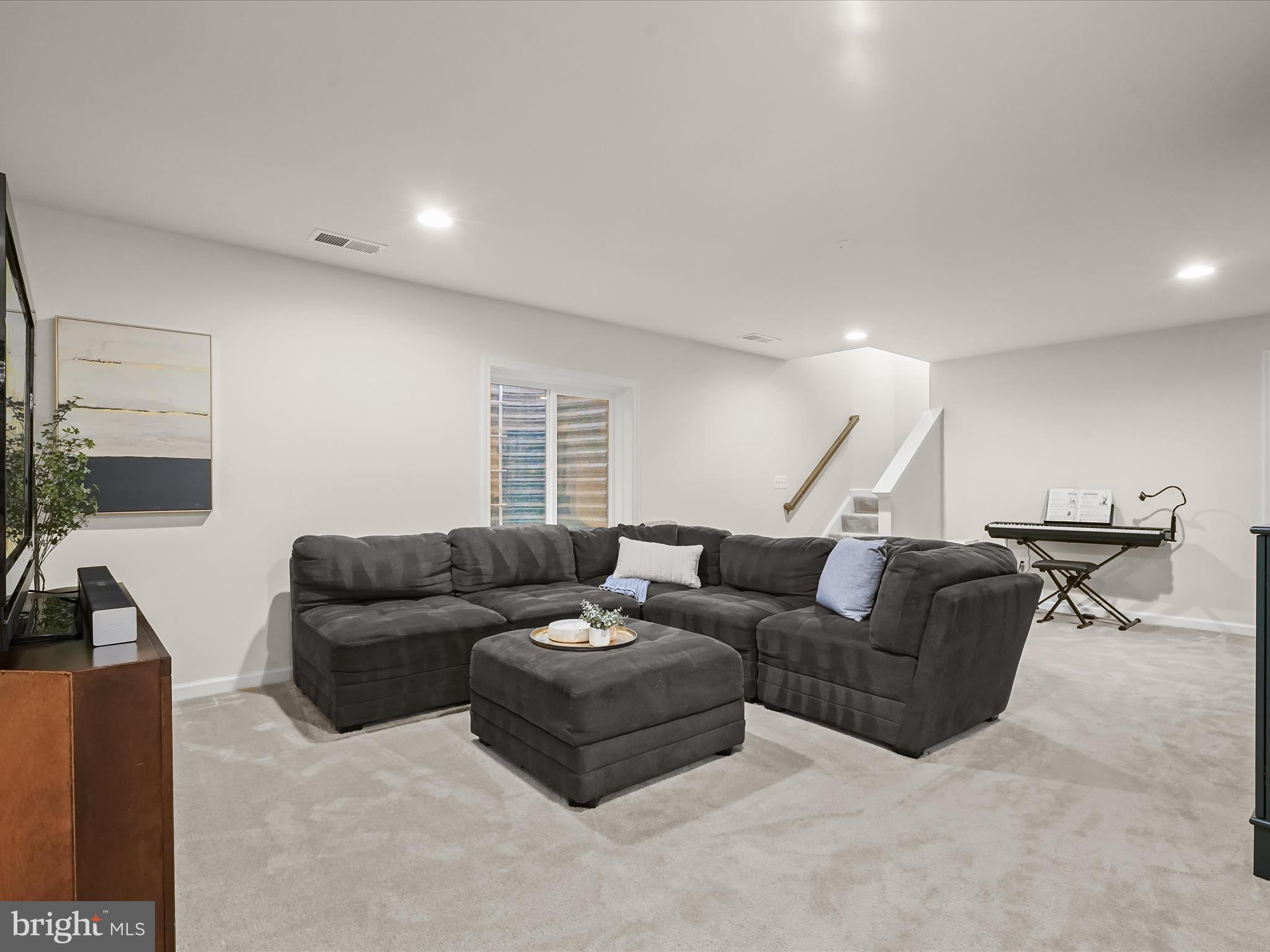 MAYFAIR - Residential