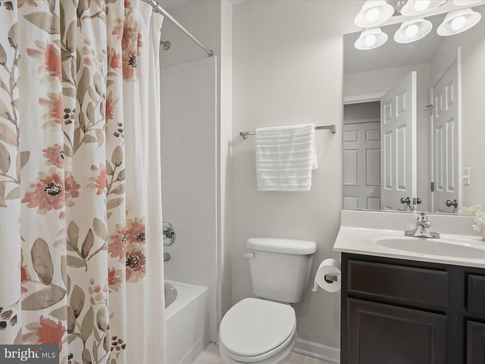 MAYFAIR - Residential