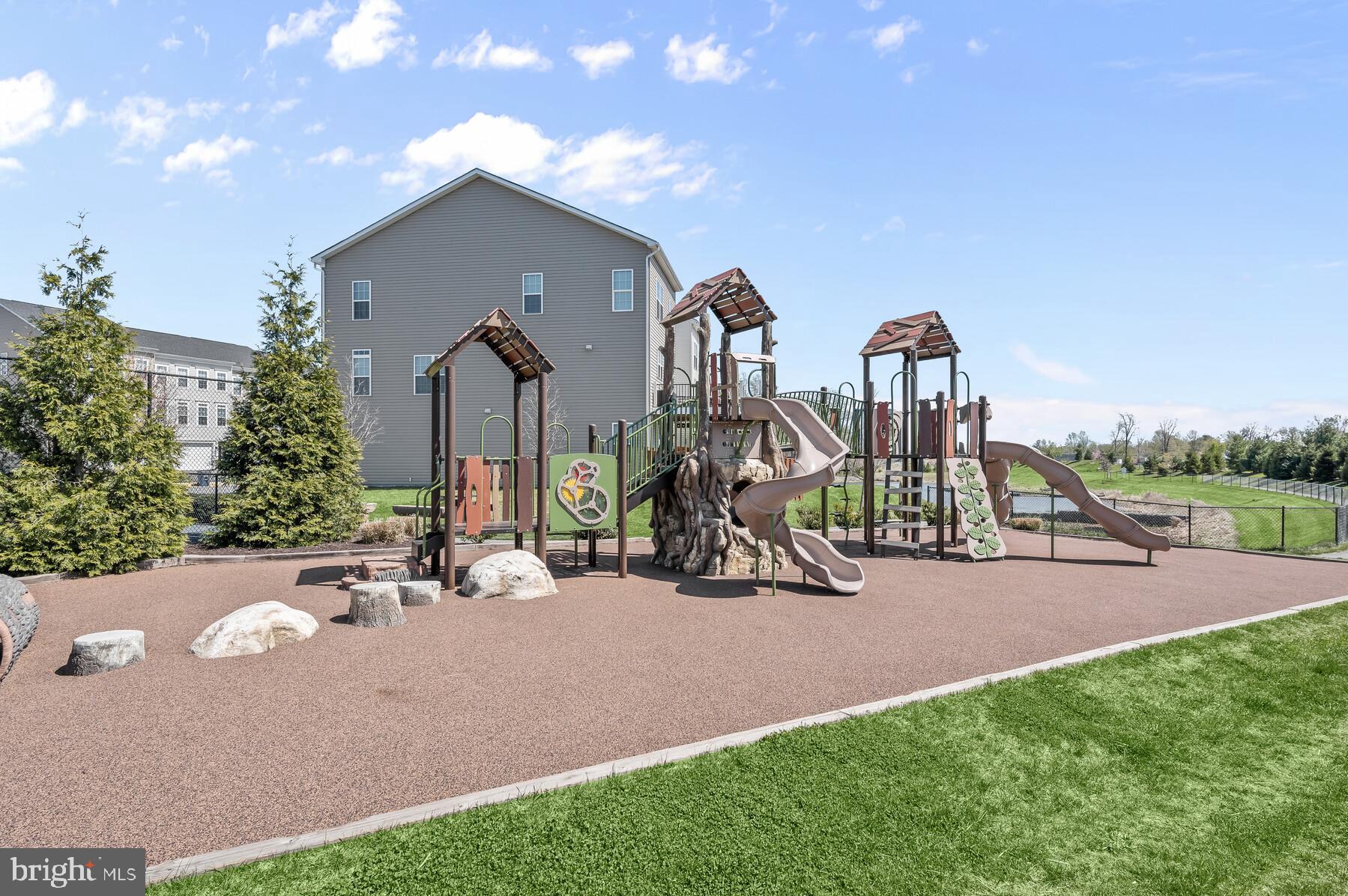 MAYFAIR - Residential