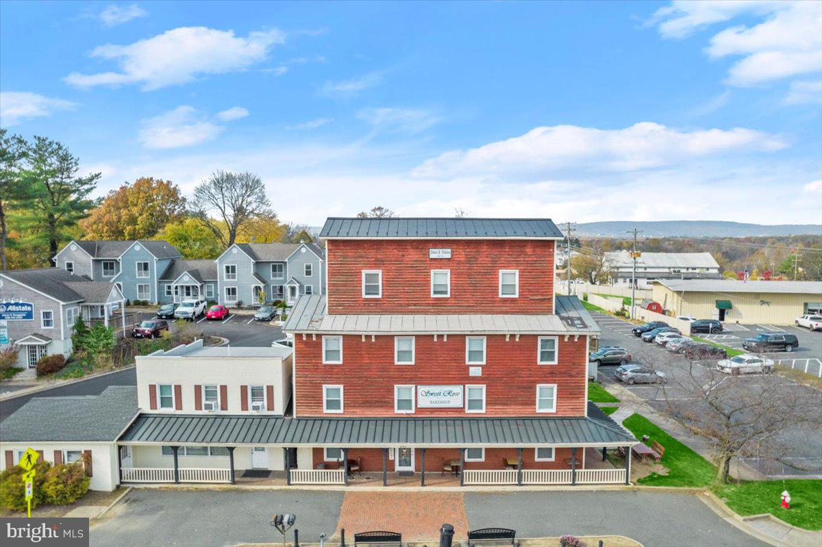 MAYFAIR - Residential