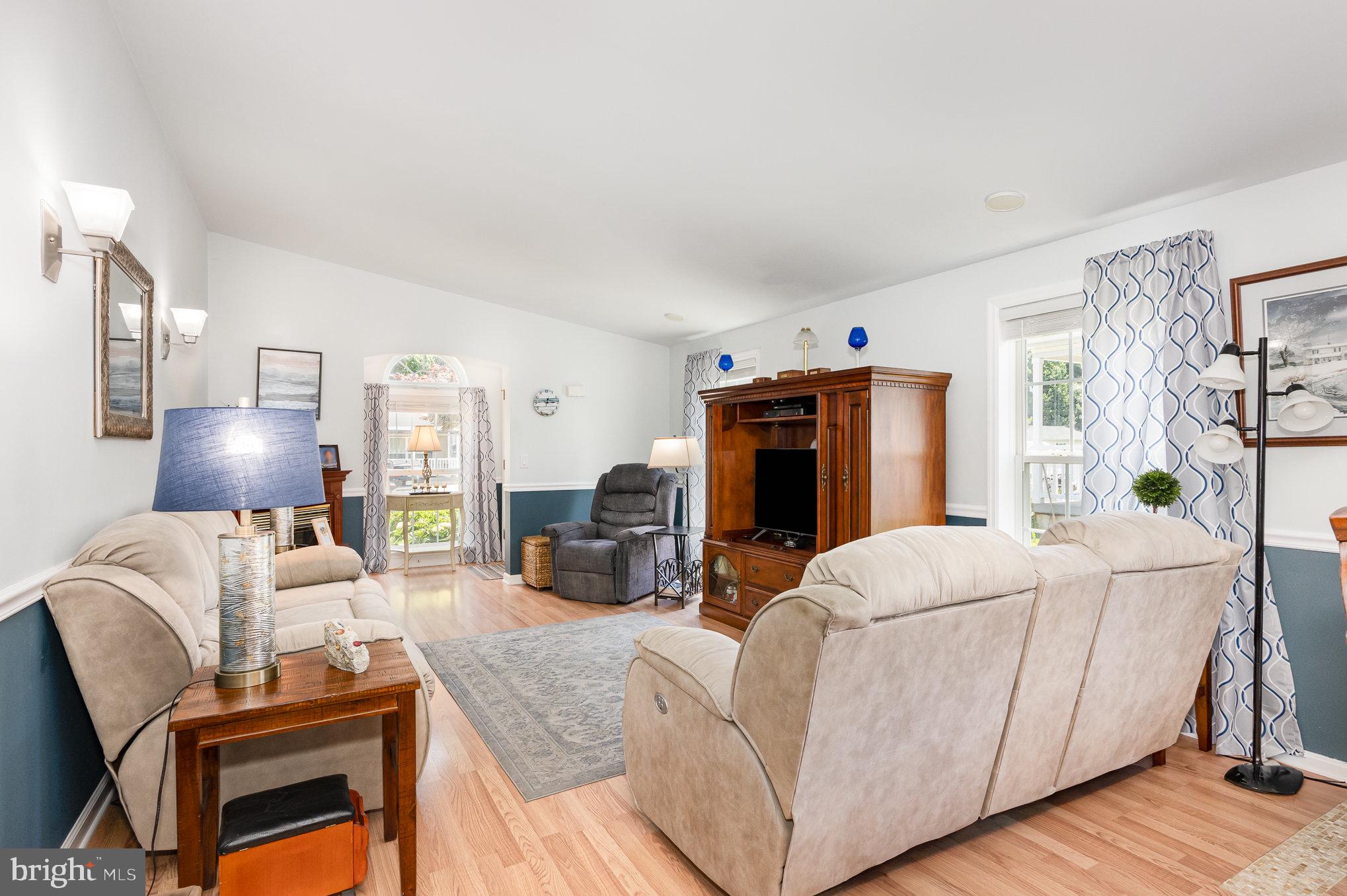 108 CURRY AVENUE
