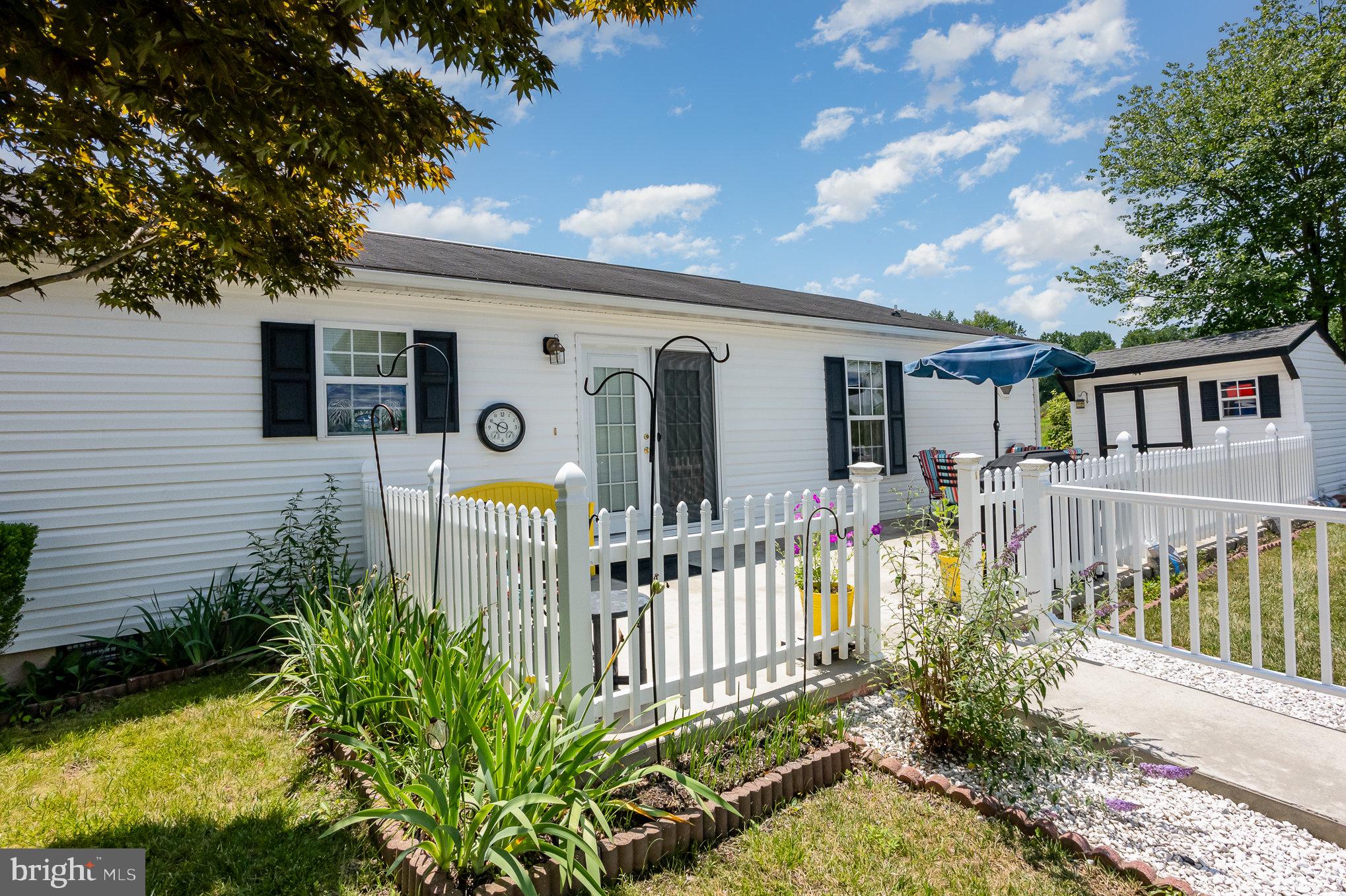 CINNAMON WOODS - Residential