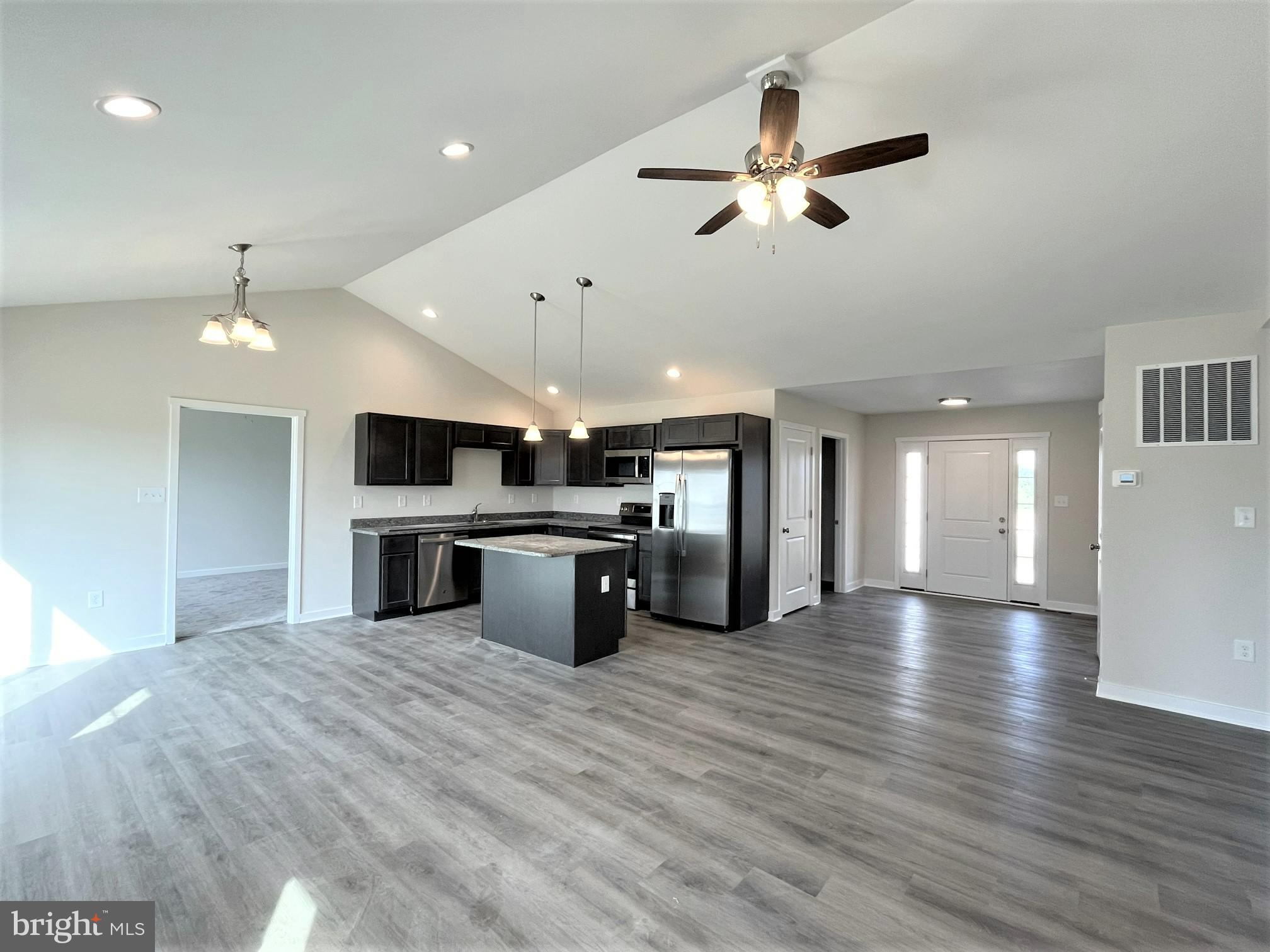 HERITAGE HILLS - Residential