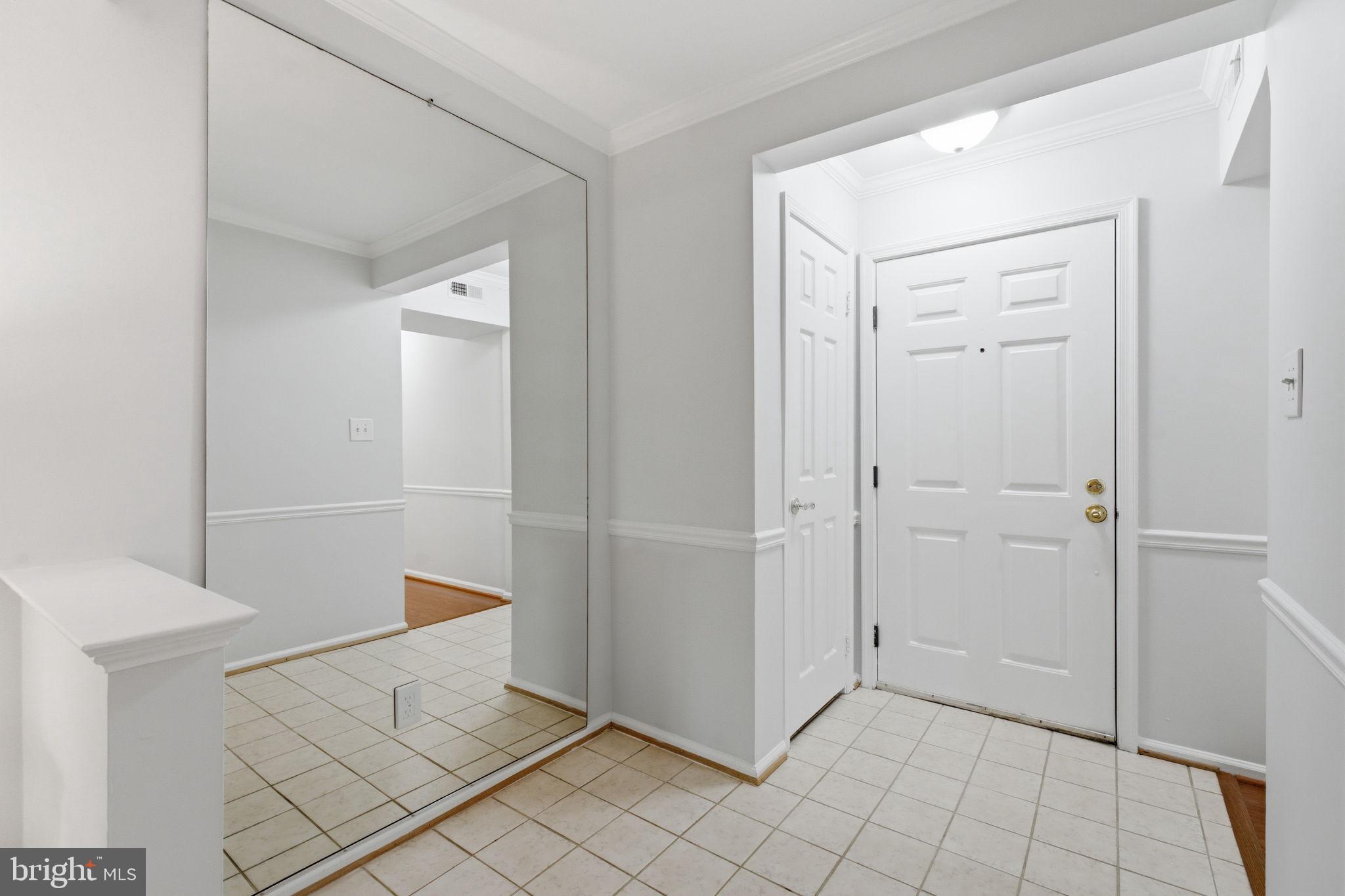 5705 BREWER HOUSE CIRCLE T-2
