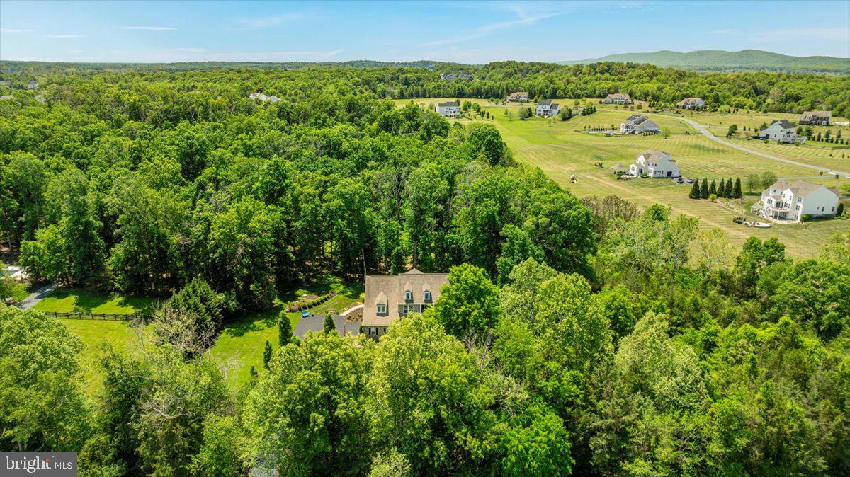 CREIGHTON FARMS - Residential