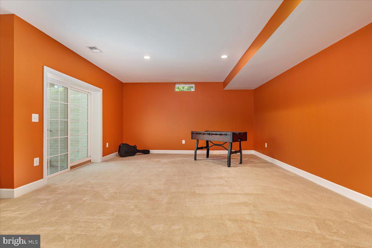 CREIGHTON FARMS - Residential