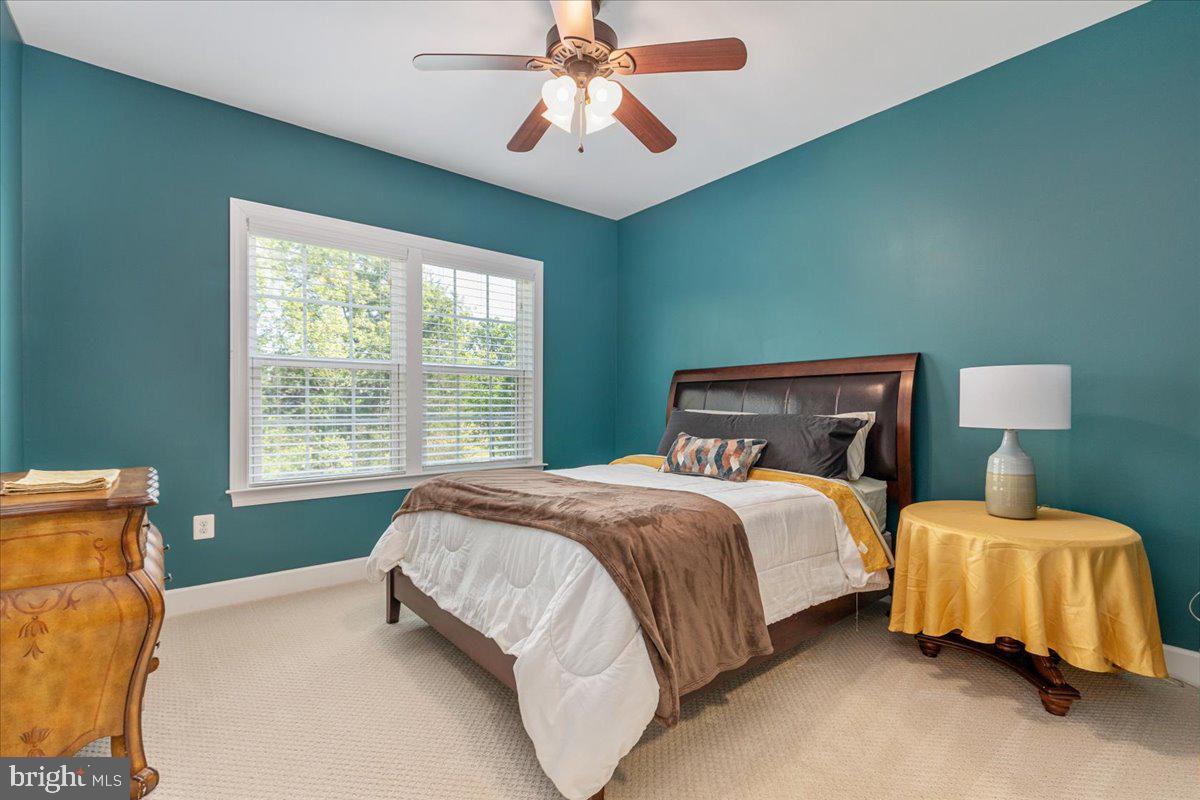 CREIGHTON FARMS - Residential