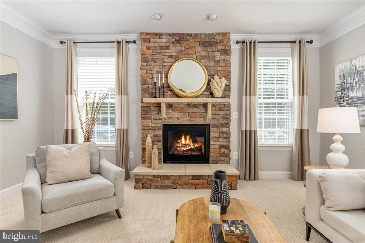 CREIGHTON FARMS - Residential
