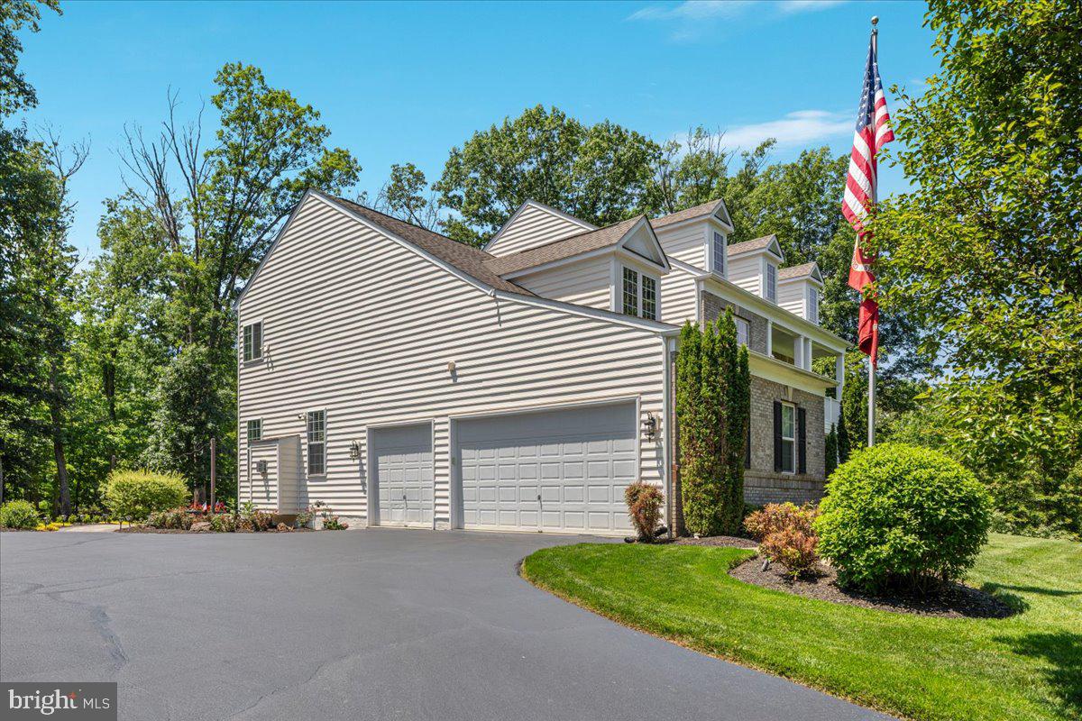 CREIGHTON FARMS - Residential