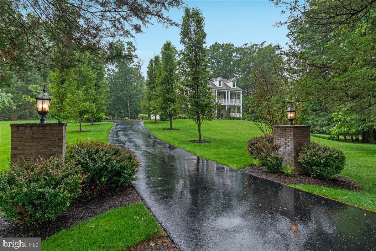 CREIGHTON FARMS - Residential