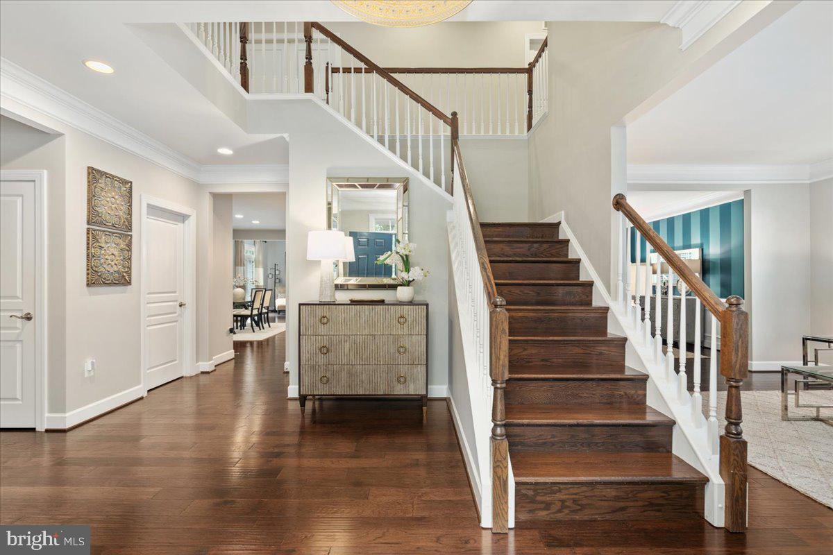 CREIGHTON FARMS - Residential