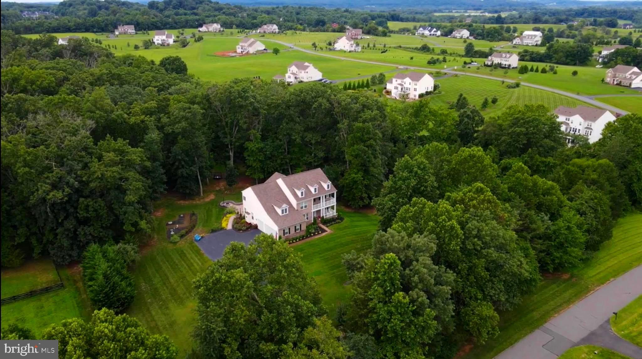 CREIGHTON FARMS - Residential