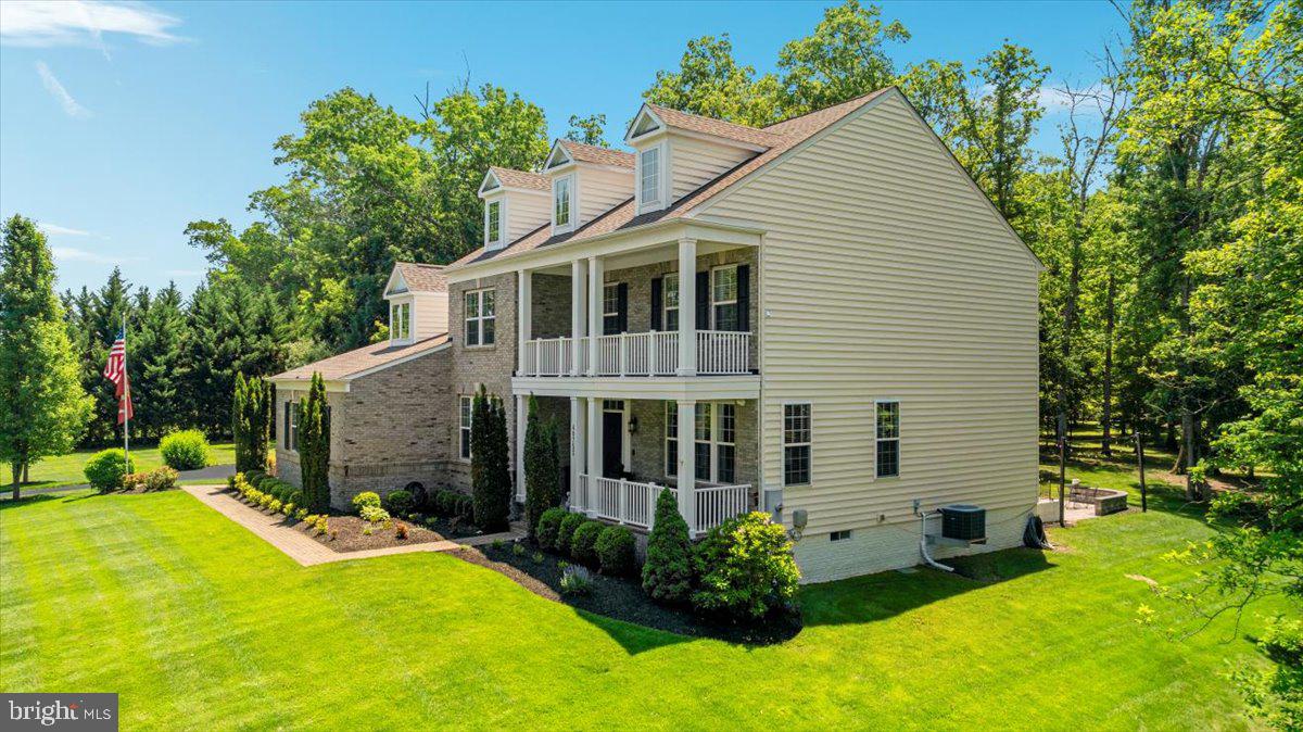 CREIGHTON FARMS - Residential