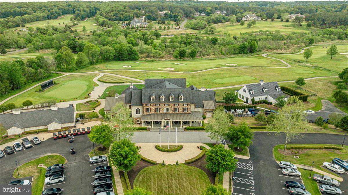 CREIGHTON FARMS - Residential