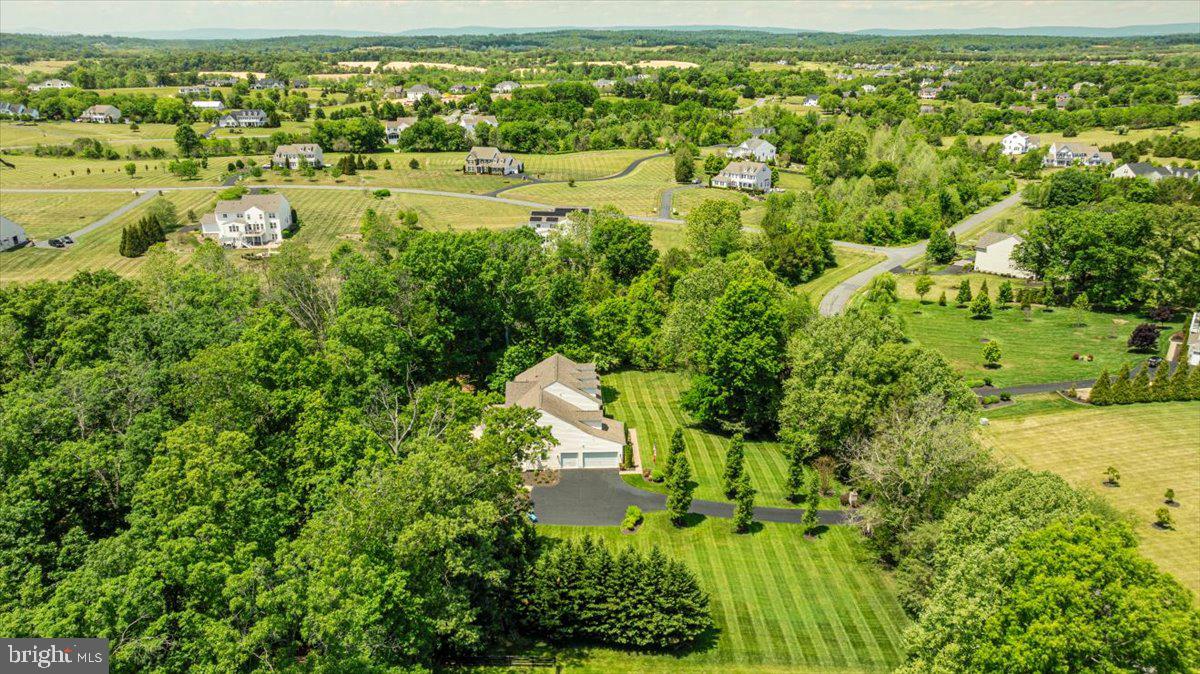 CREIGHTON FARMS - Residential