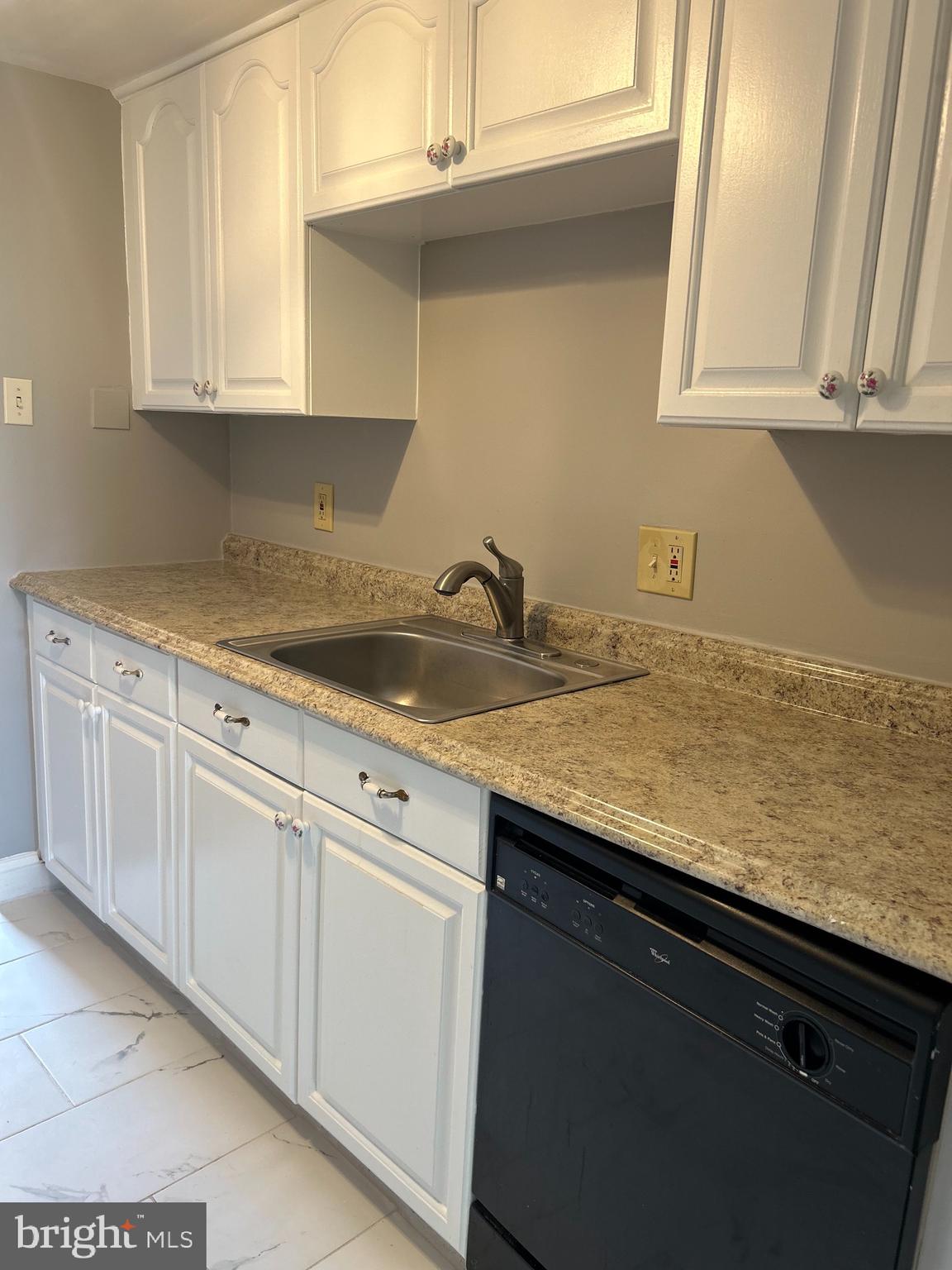 VILLAGE OF LONG REACH - Residential Lease