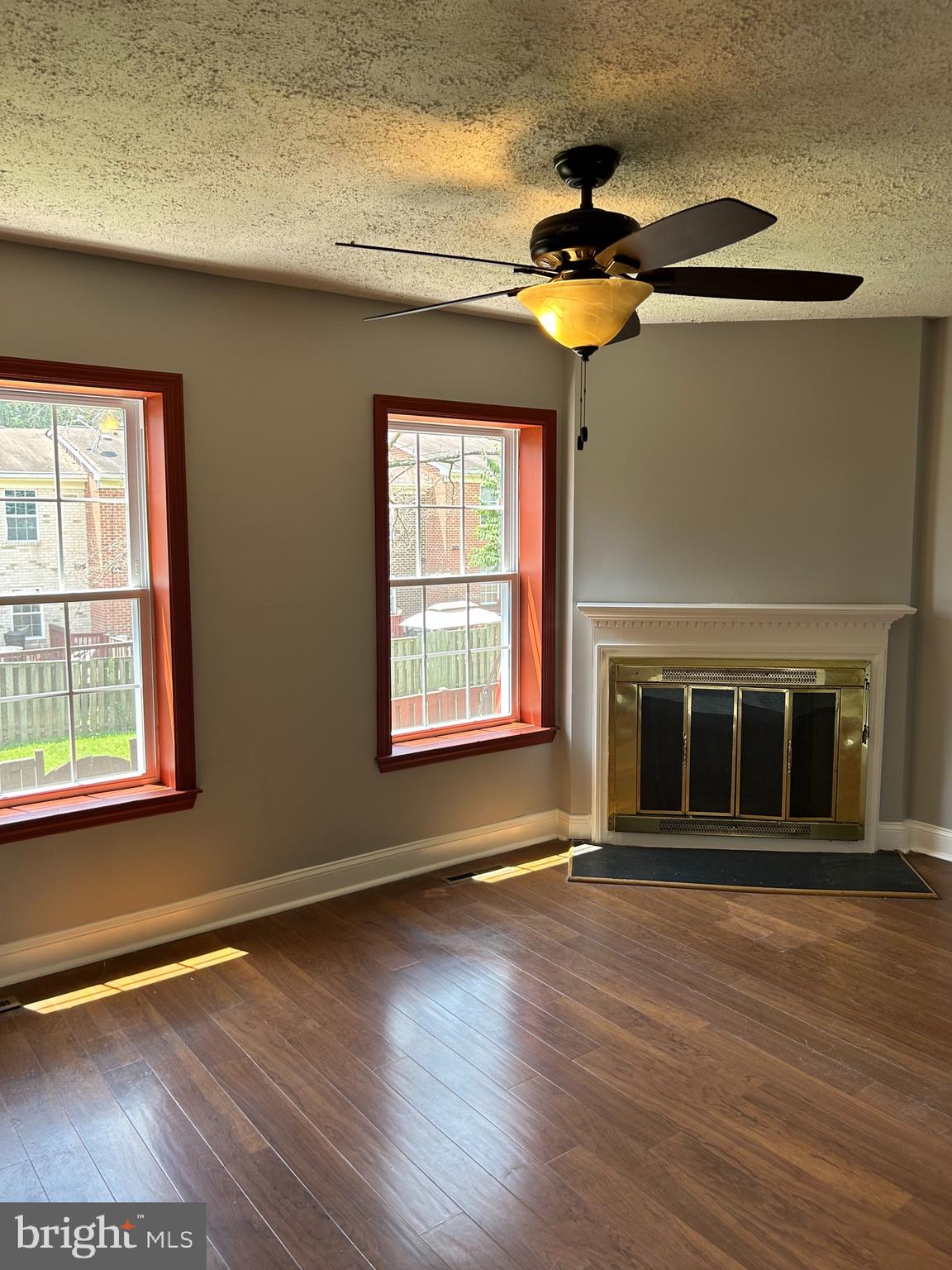 VILLAGE OF LONG REACH - Residential Lease