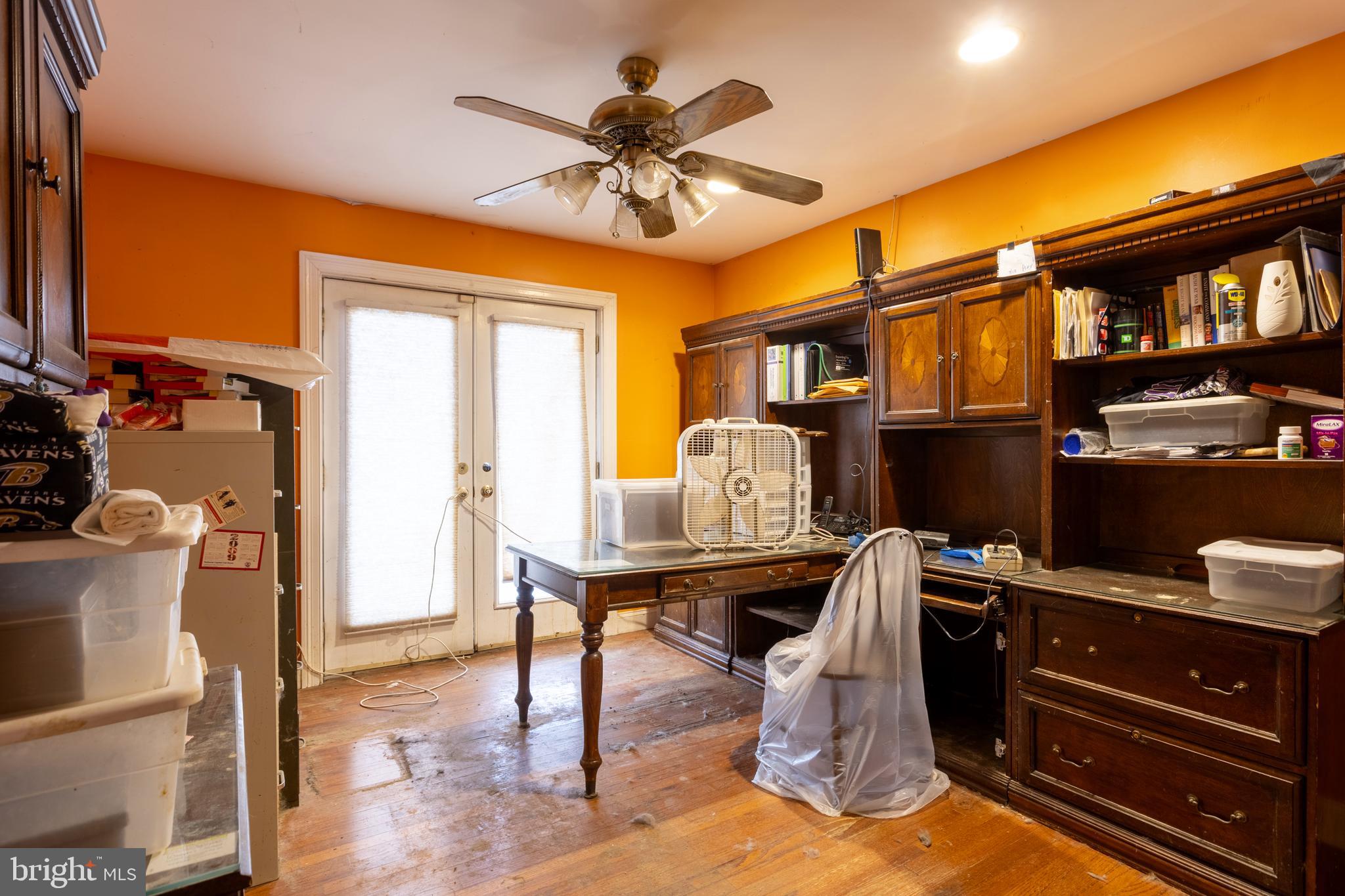 TAYLORS POINTE - Residential