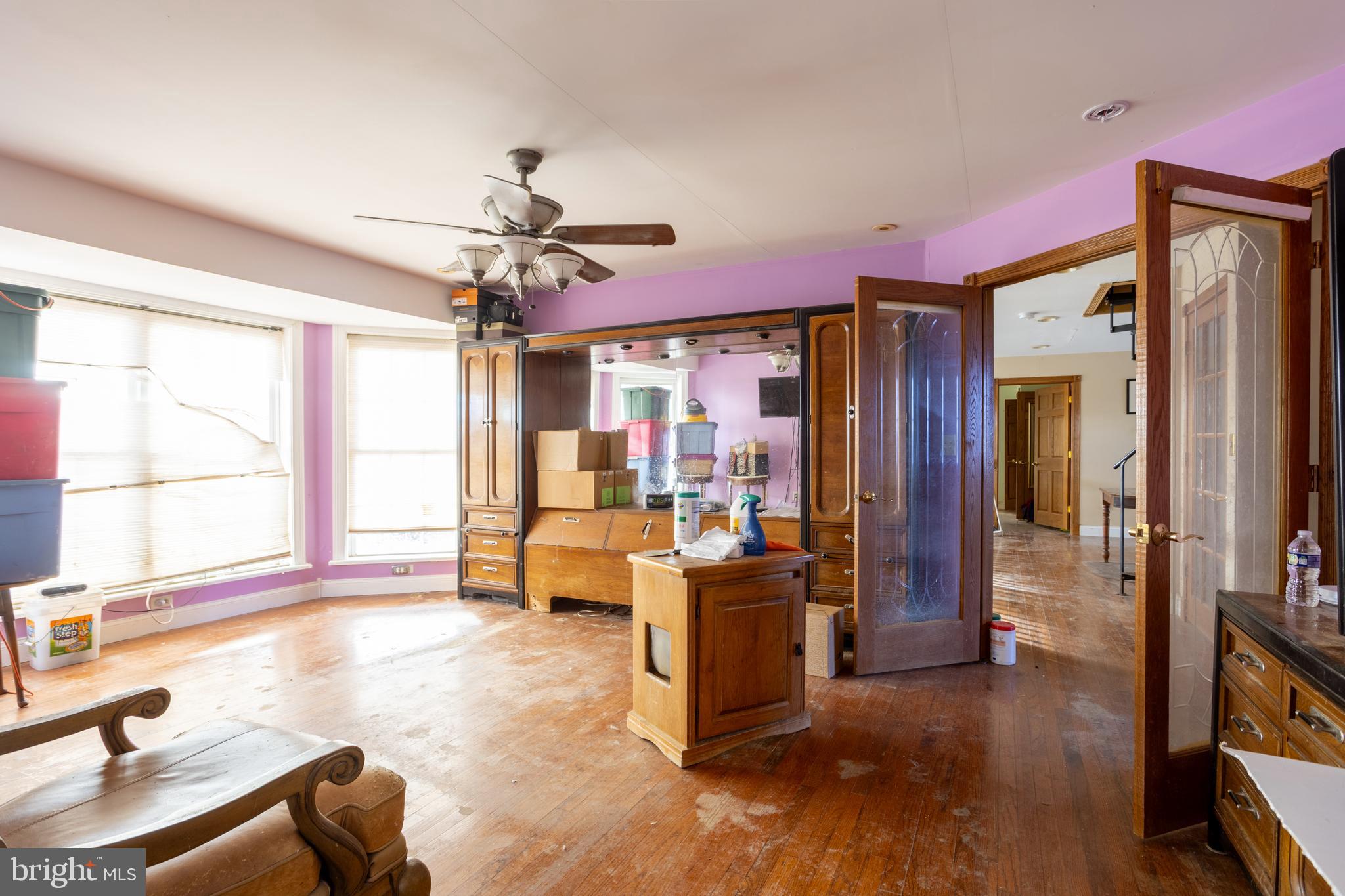 TAYLORS POINTE - Residential