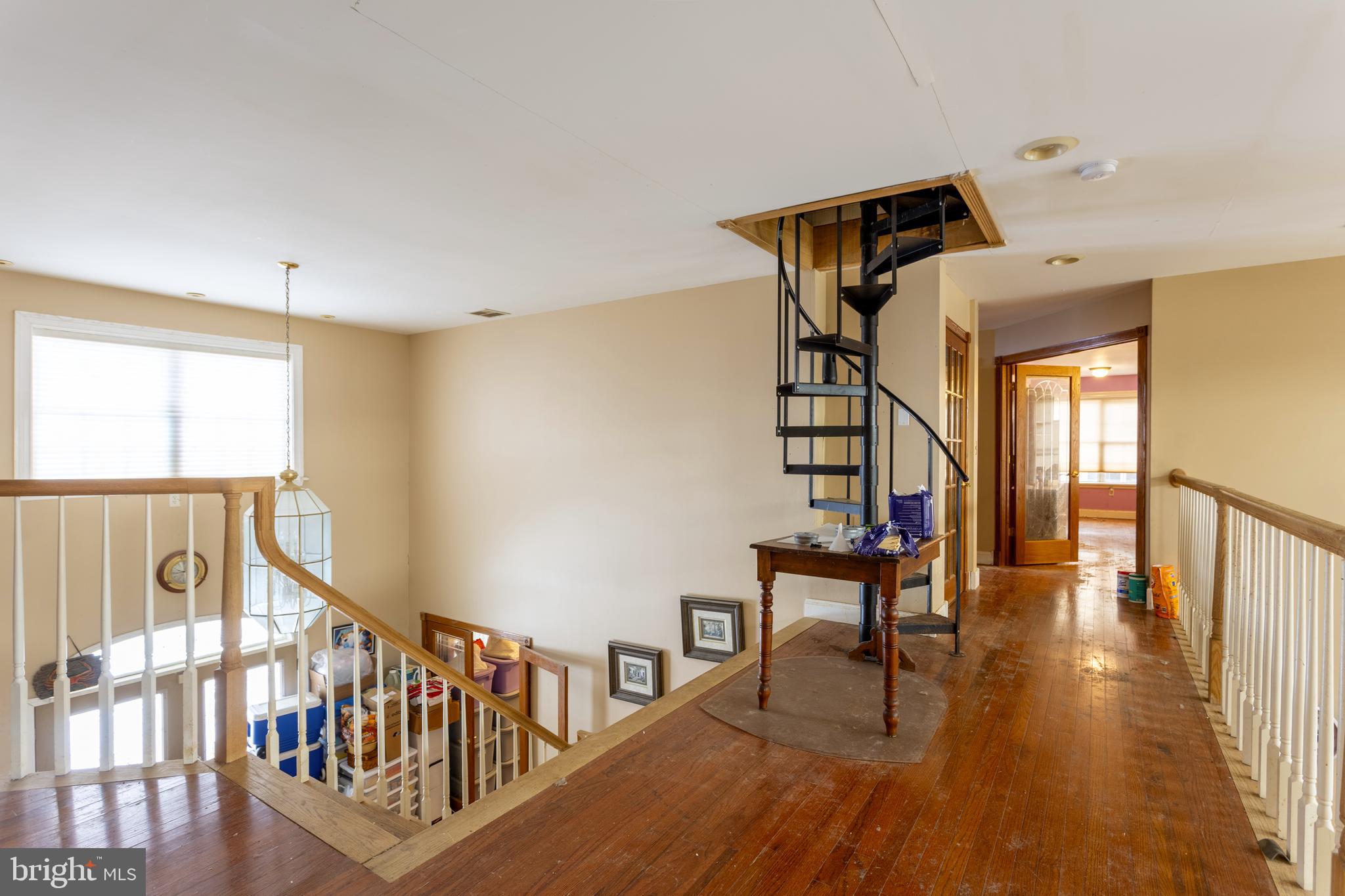 TAYLORS POINTE - Residential