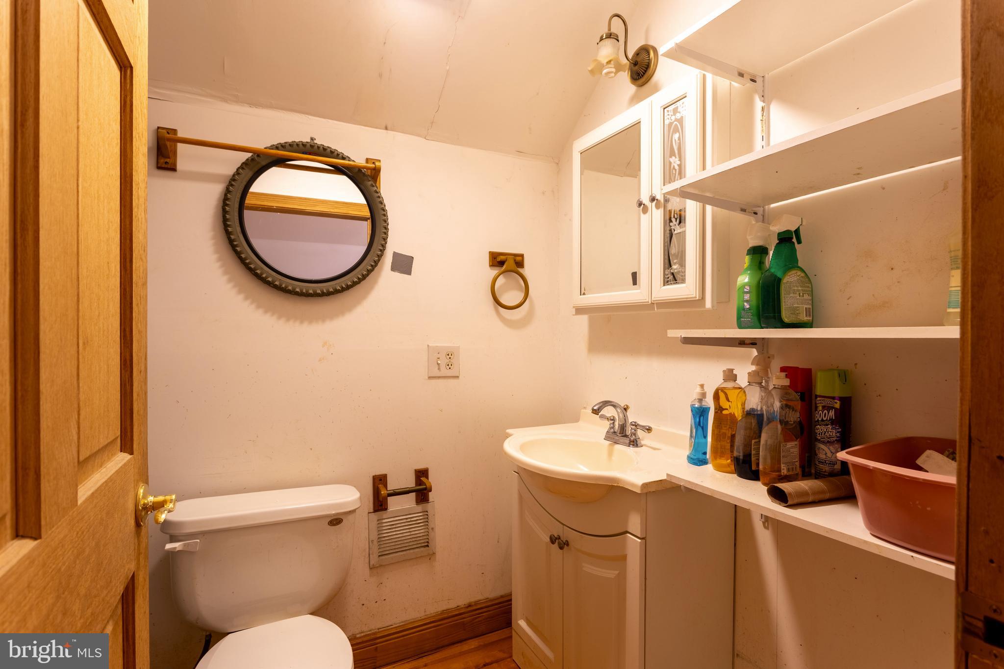 TAYLORS POINTE - Residential