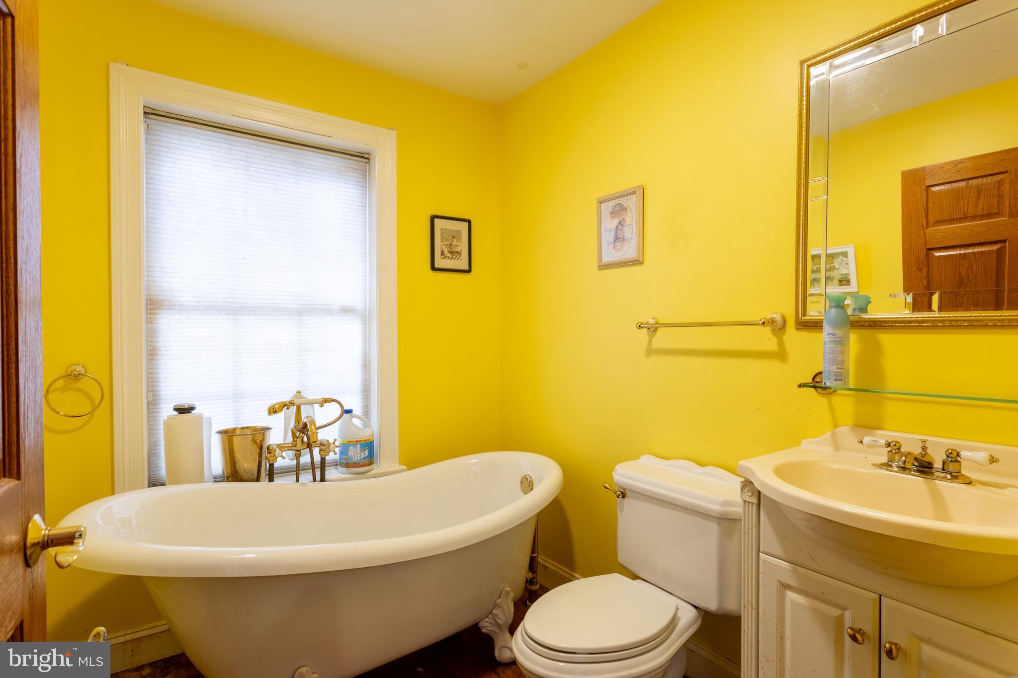 TAYLORS POINTE - Residential