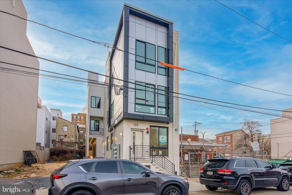 Photo of 1230 N Marshall Street #1R, PHILADELPHIA, PA 19122 (MLS # PAPH2556518)