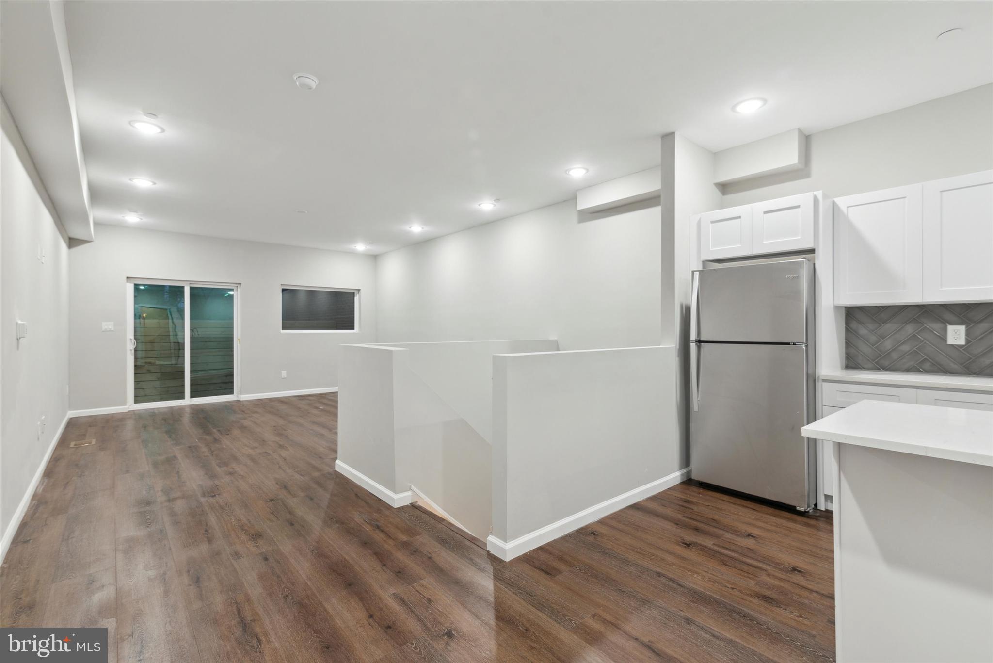 1230 N MARSHALL STREET 1R