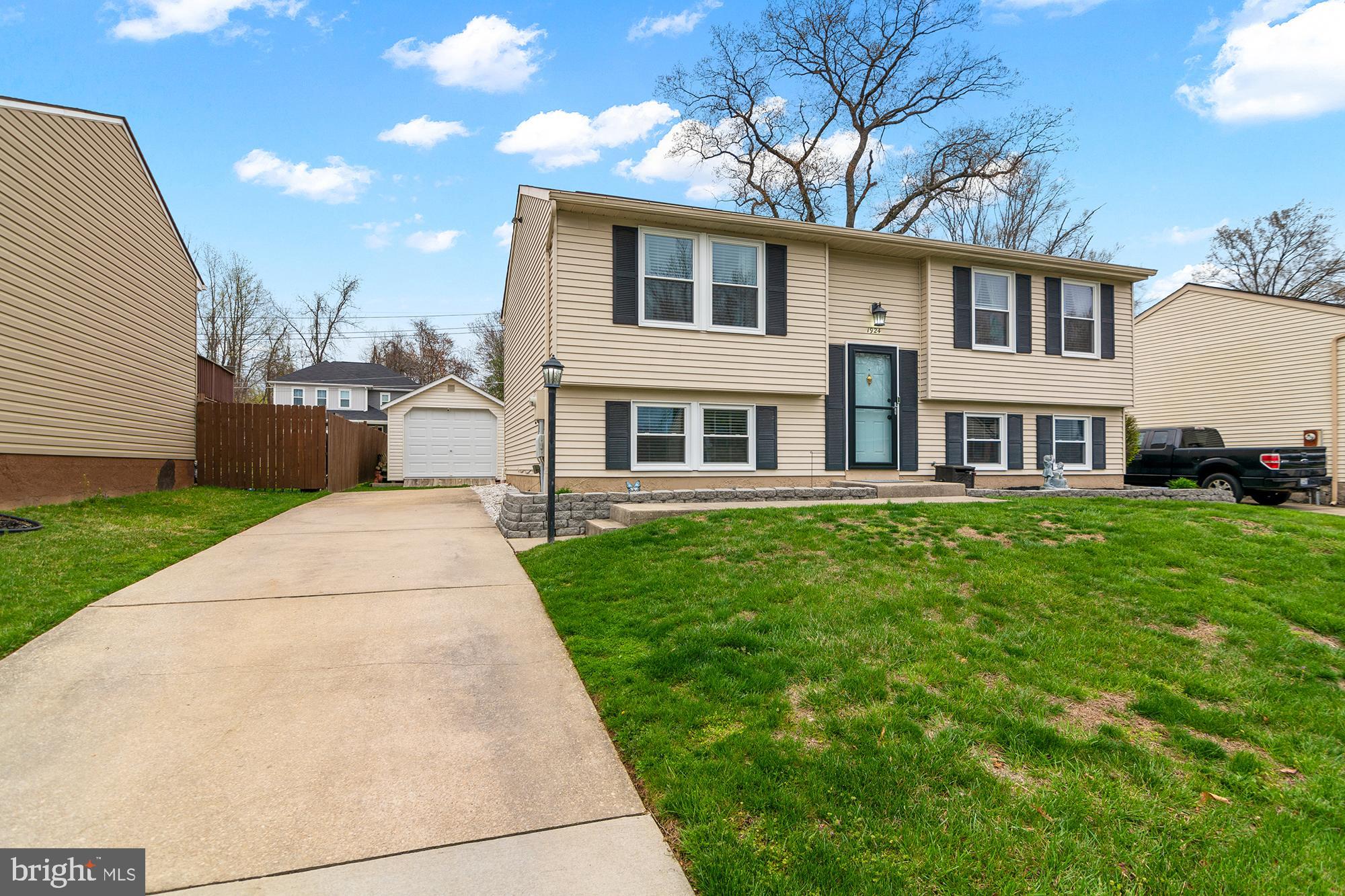 SUE CREEK LANDING - Residential