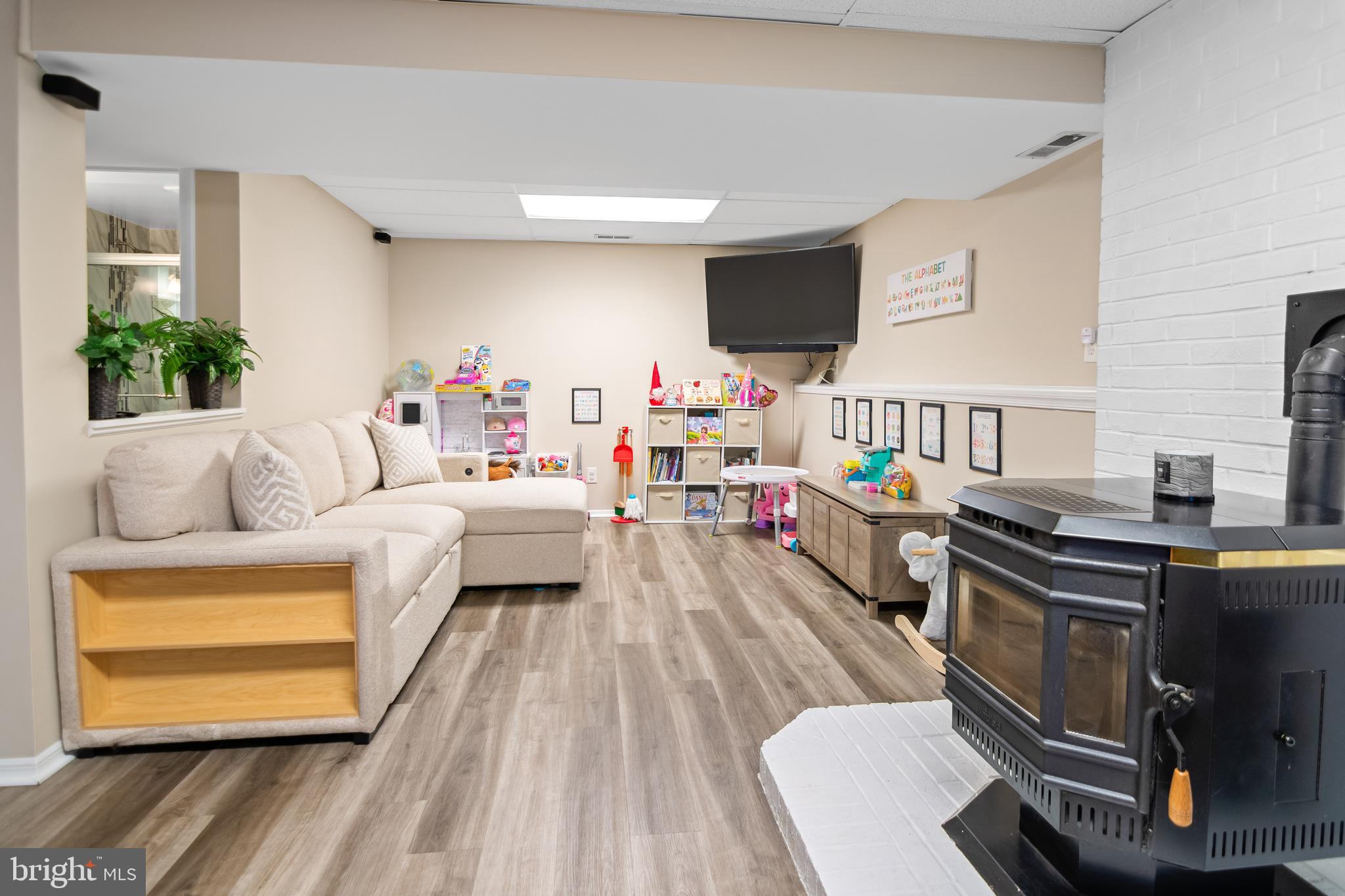 SUE CREEK LANDING - Residential