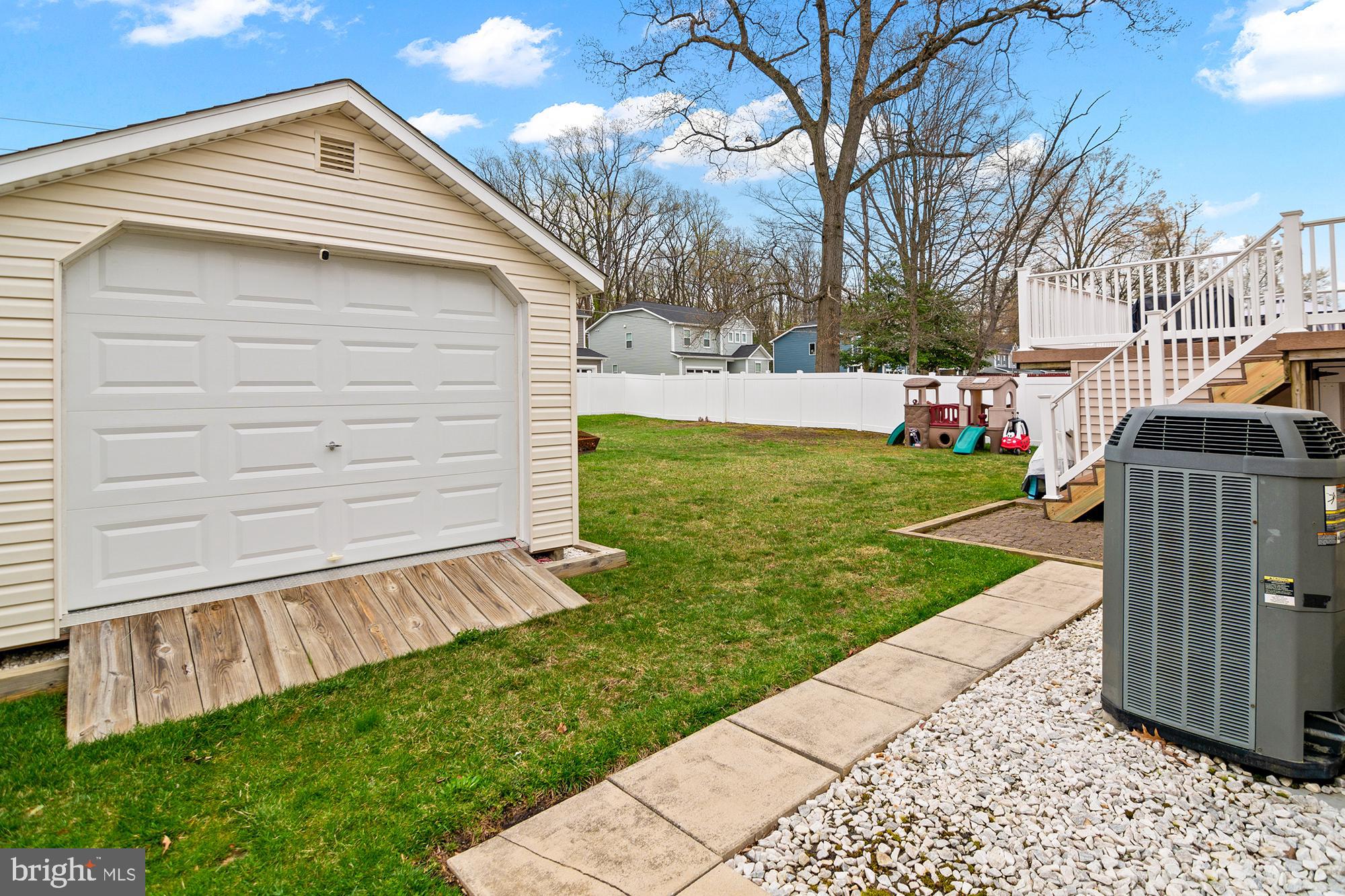 SUE CREEK LANDING - Residential