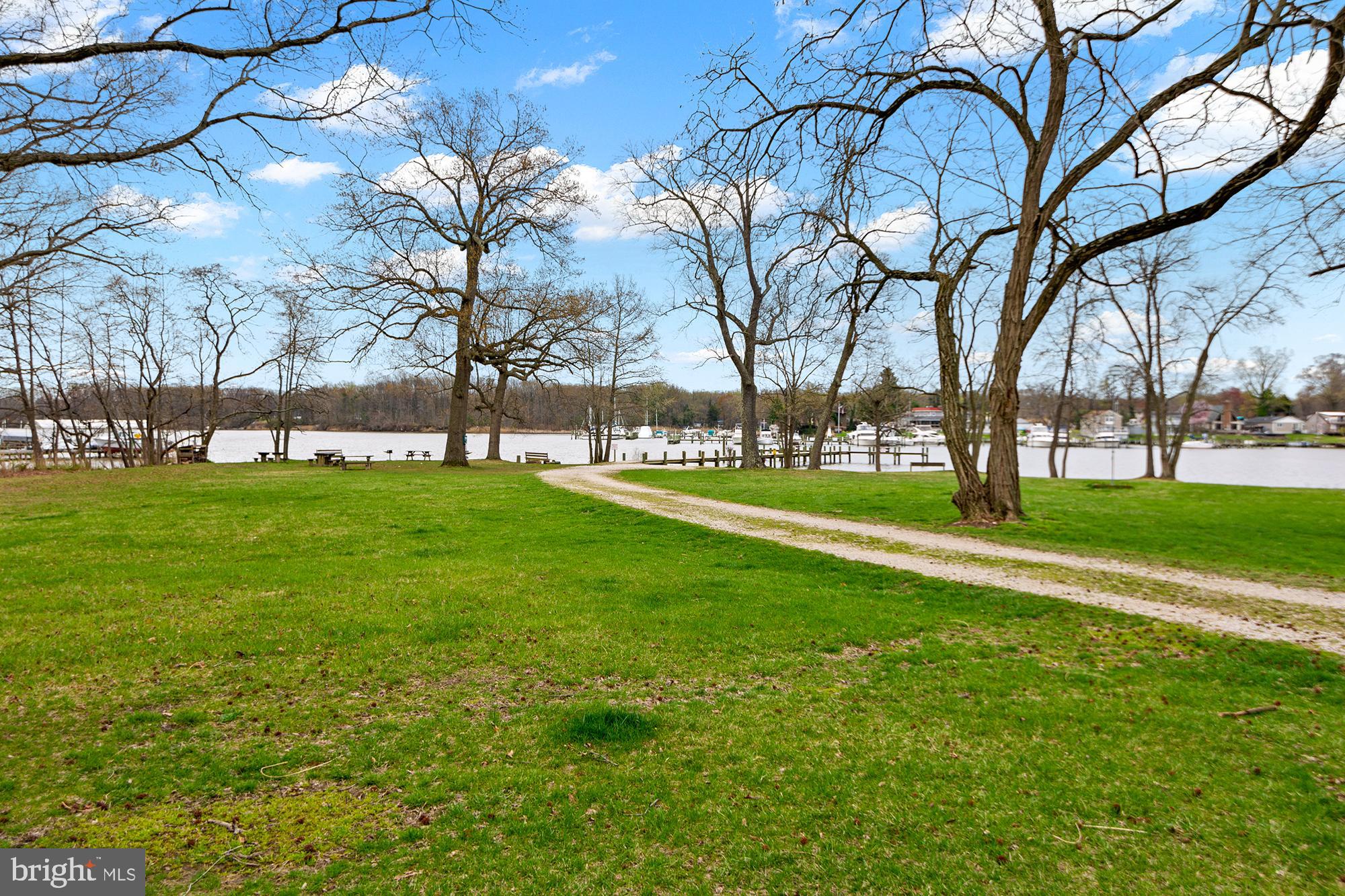 SUE CREEK LANDING - Residential