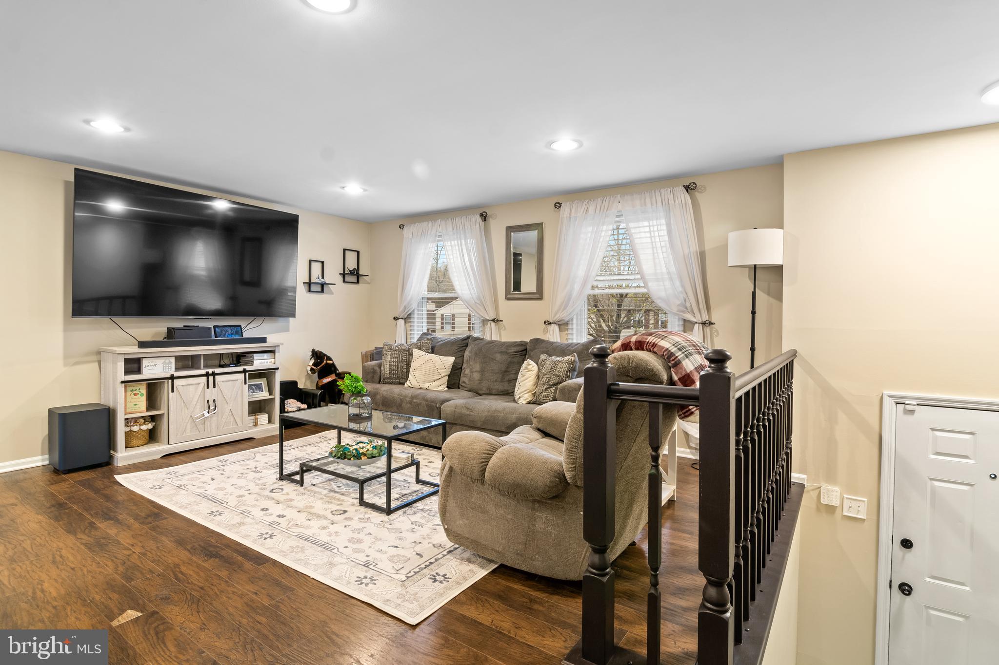 SUE CREEK LANDING - Residential