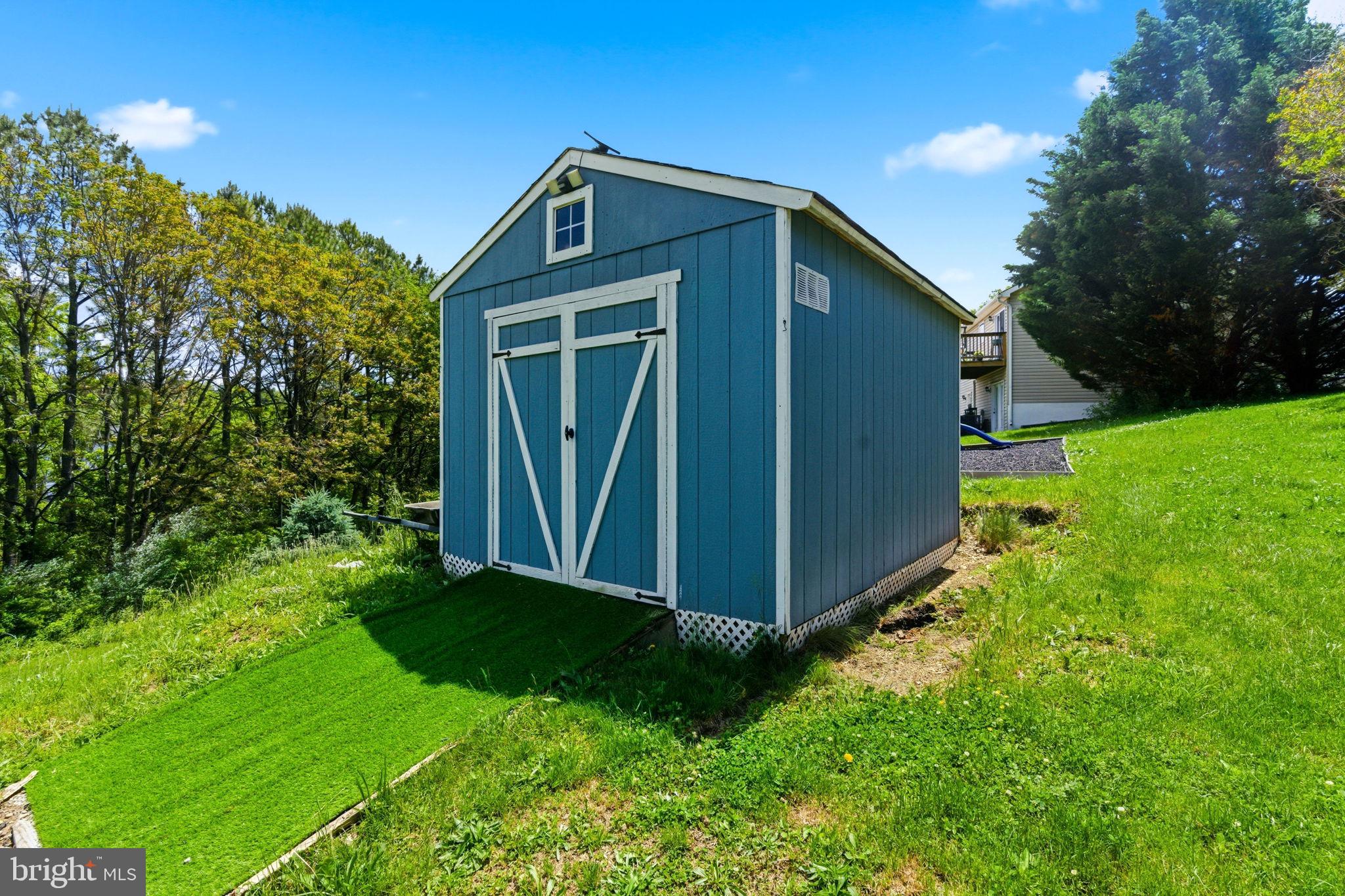 OPEQUON MEADOWS - Residential