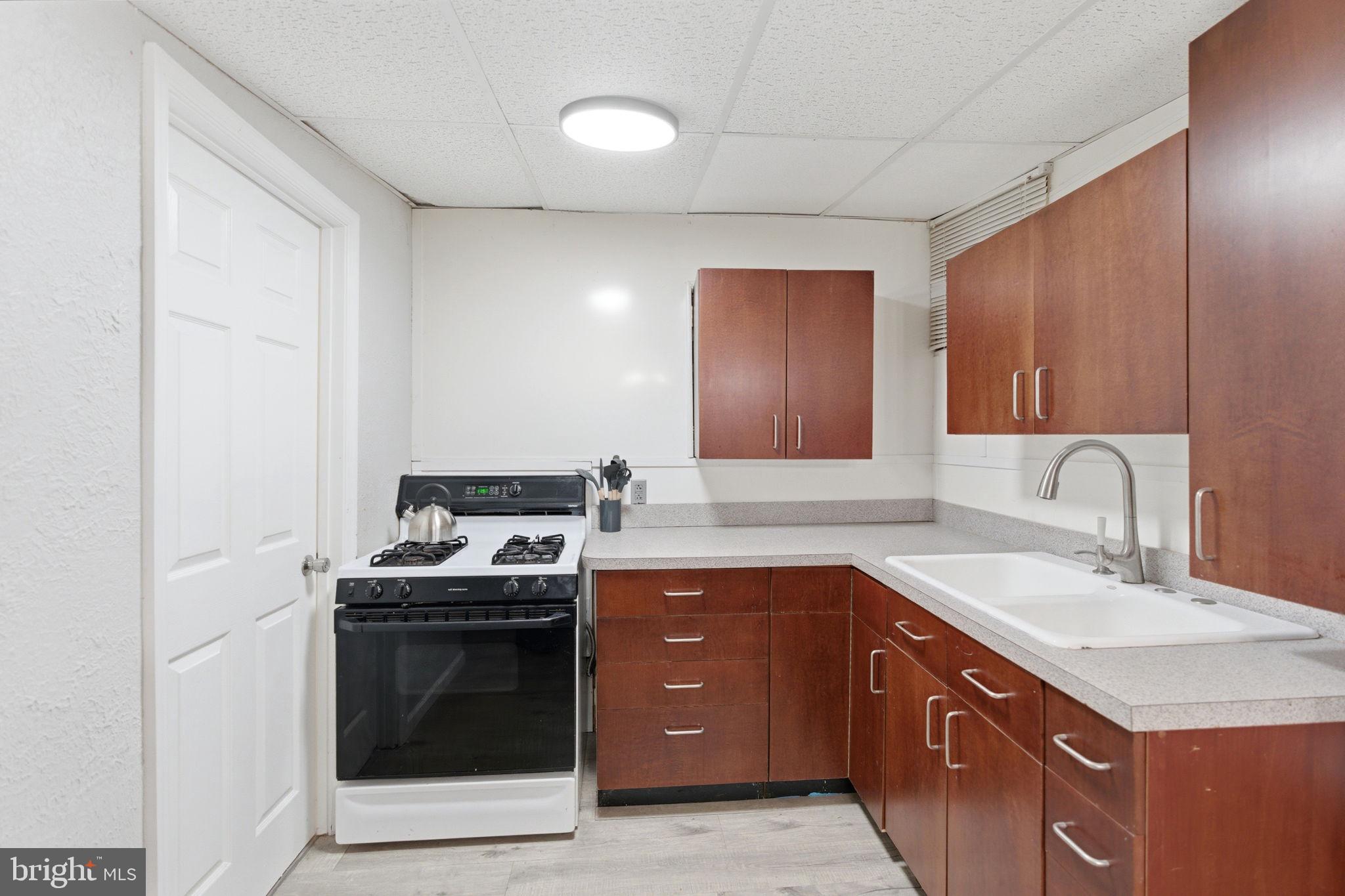 OPEQUON MEADOWS - Residential