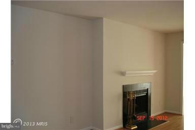 FOUR WINDS AT OAKTON - Residential