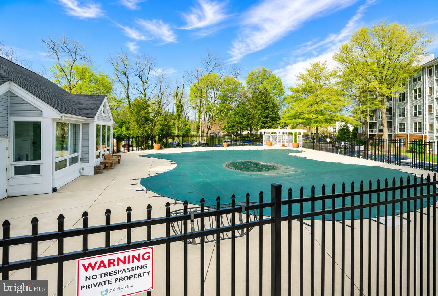FOUR WINDS AT OAKTON - Residential