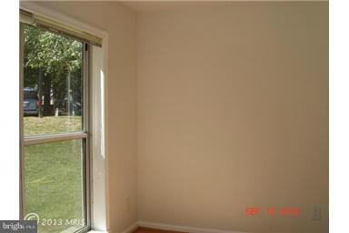 FOUR WINDS AT OAKTON - Residential